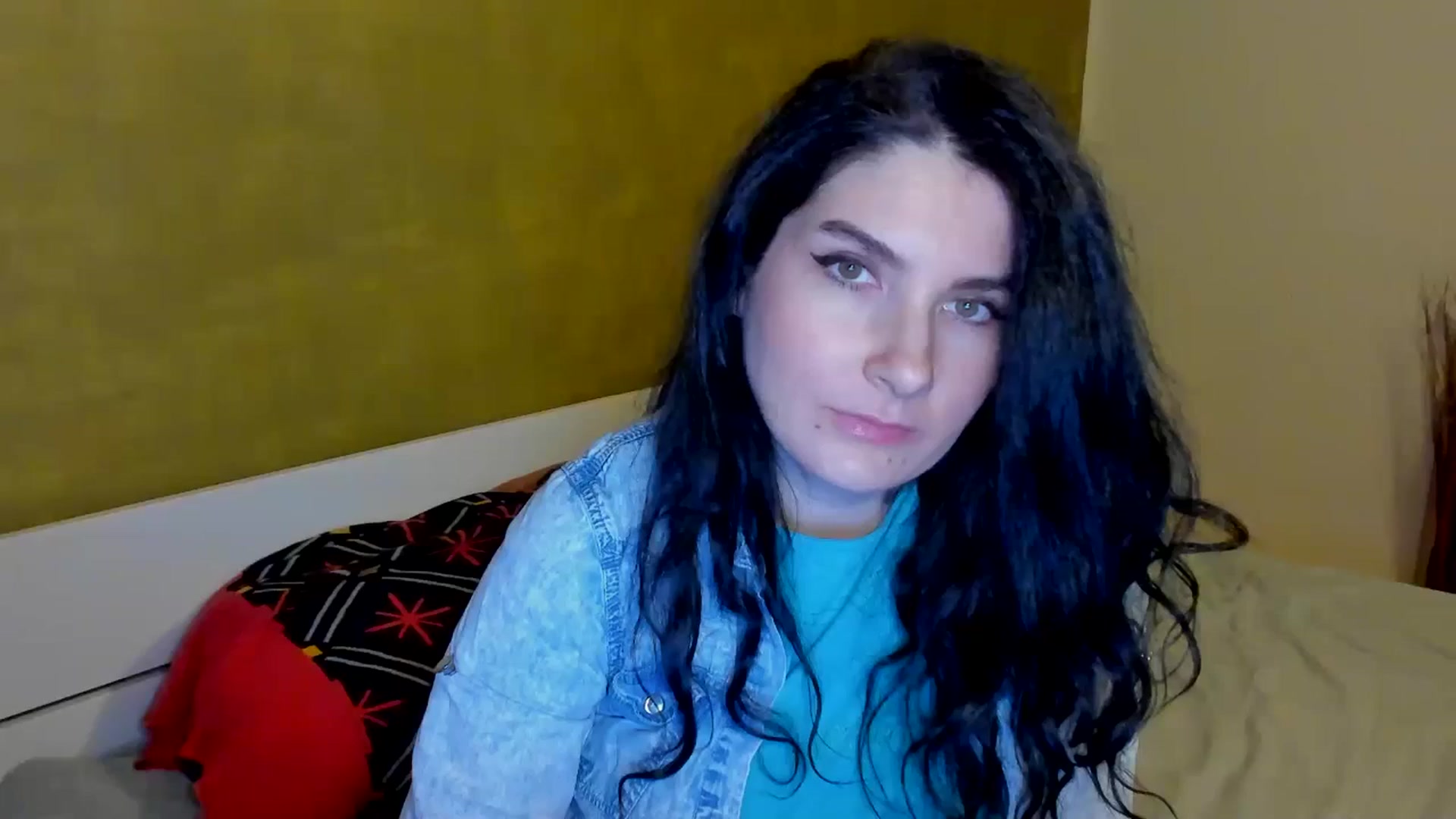 Gallery image thumbnail from SiouxPrincess's myfreecams stream on, 02/18/2025, 24:41 image 6 of 20