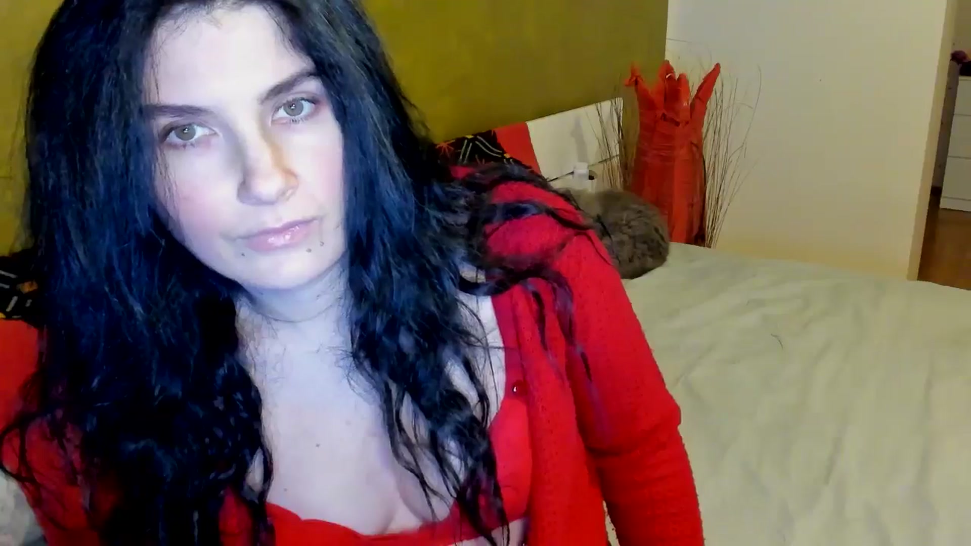 Gallery image thumbnail from SiouxPrincess's myfreecams stream on, 02/18/2025, 23:40 image 16 of 20