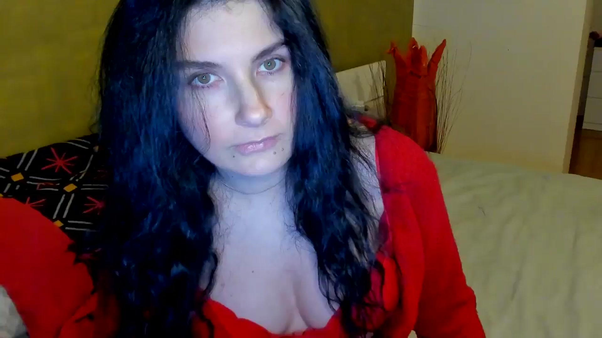 Gallery image thumbnail from SiouxPrincess's myfreecams stream on, 02/18/2025, 23:40 image 13 of 20