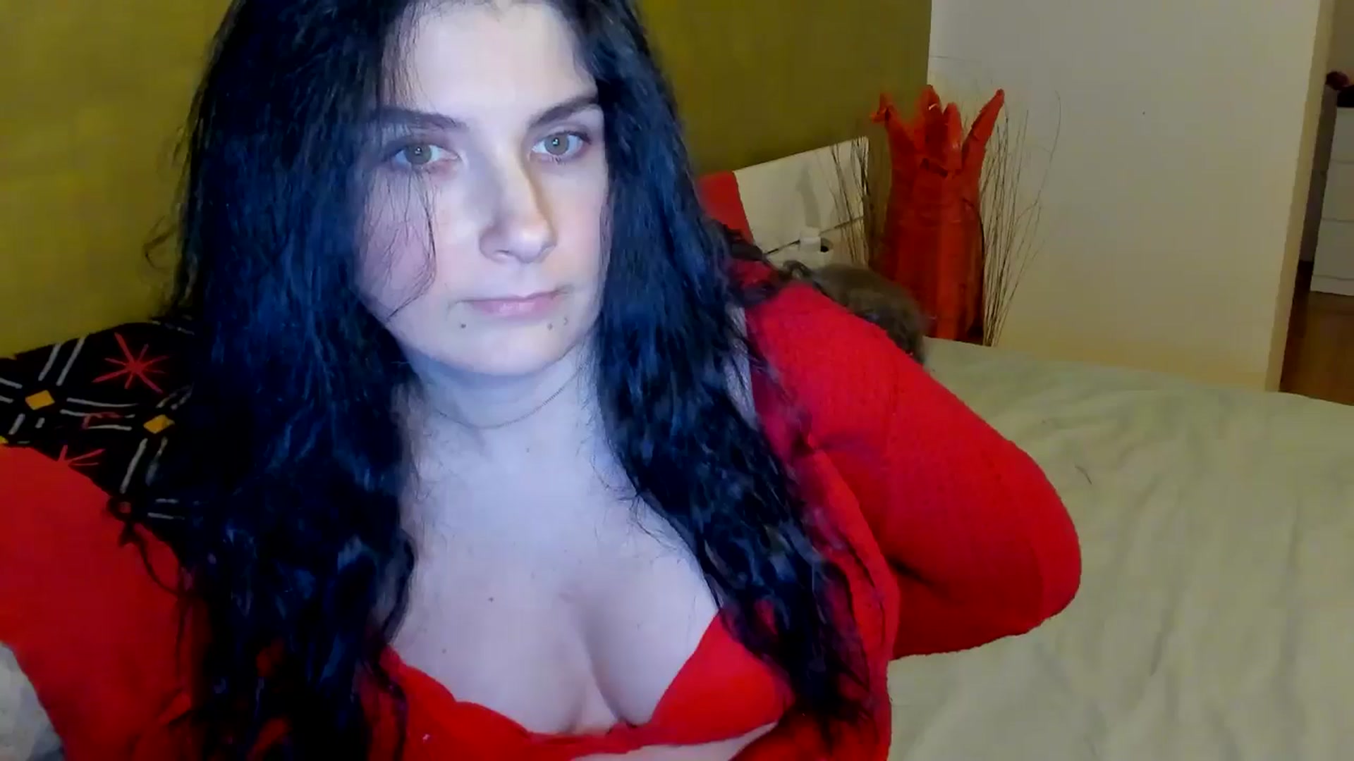 Gallery image thumbnail from SiouxPrincess's myfreecams stream on, 02/18/2025, 23:40 image 12 of 20