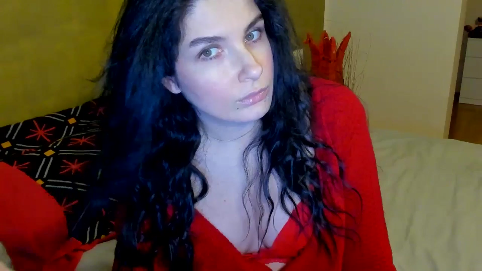 Gallery image thumbnail from SiouxPrincess's myfreecams stream on, 02/18/2025, 23:40 image 5 of 20