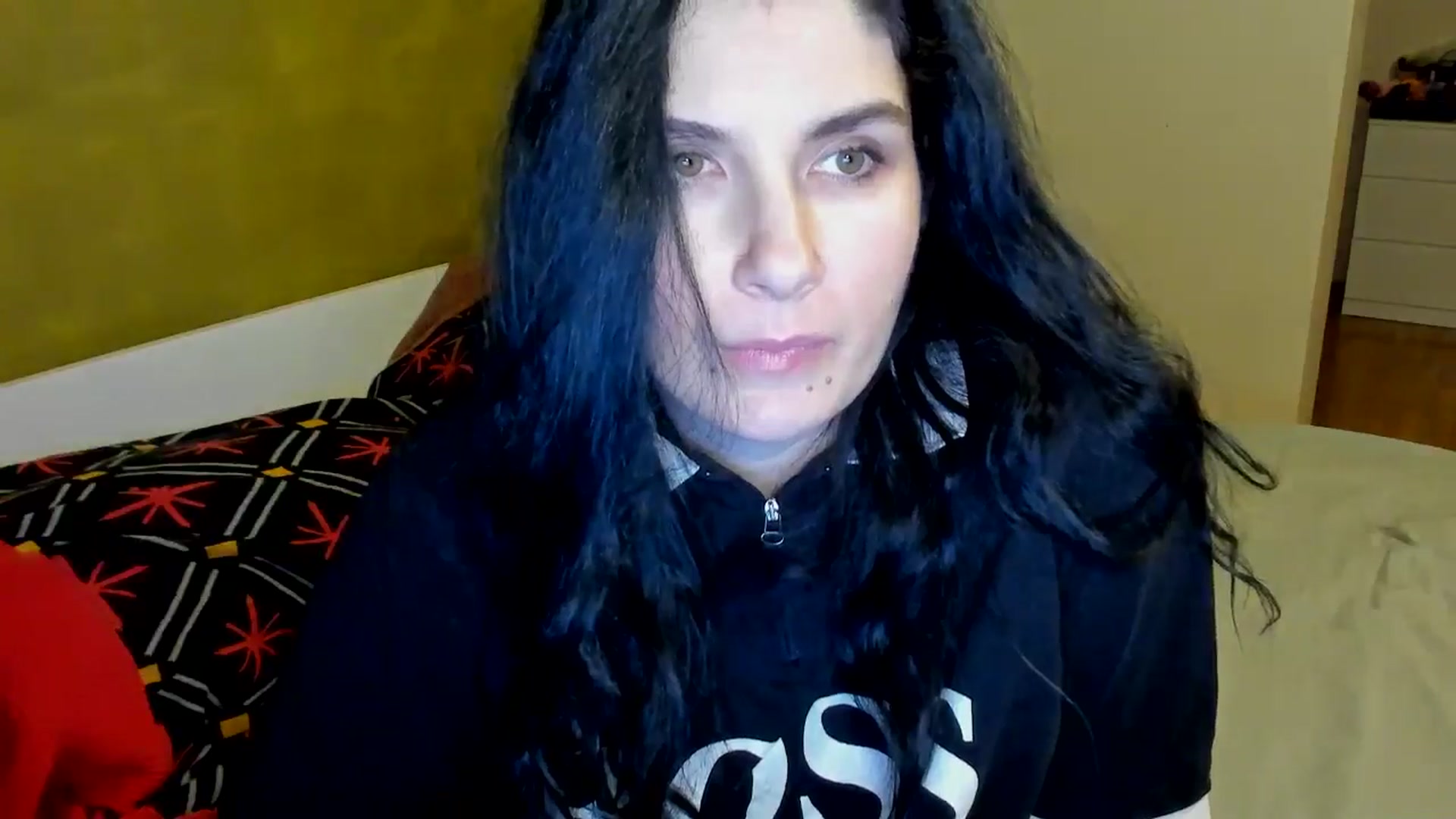 Gallery image thumbnail from SiouxPrincess's myfreecams stream on, 02/20/2025, 01:01 image 16 of 20