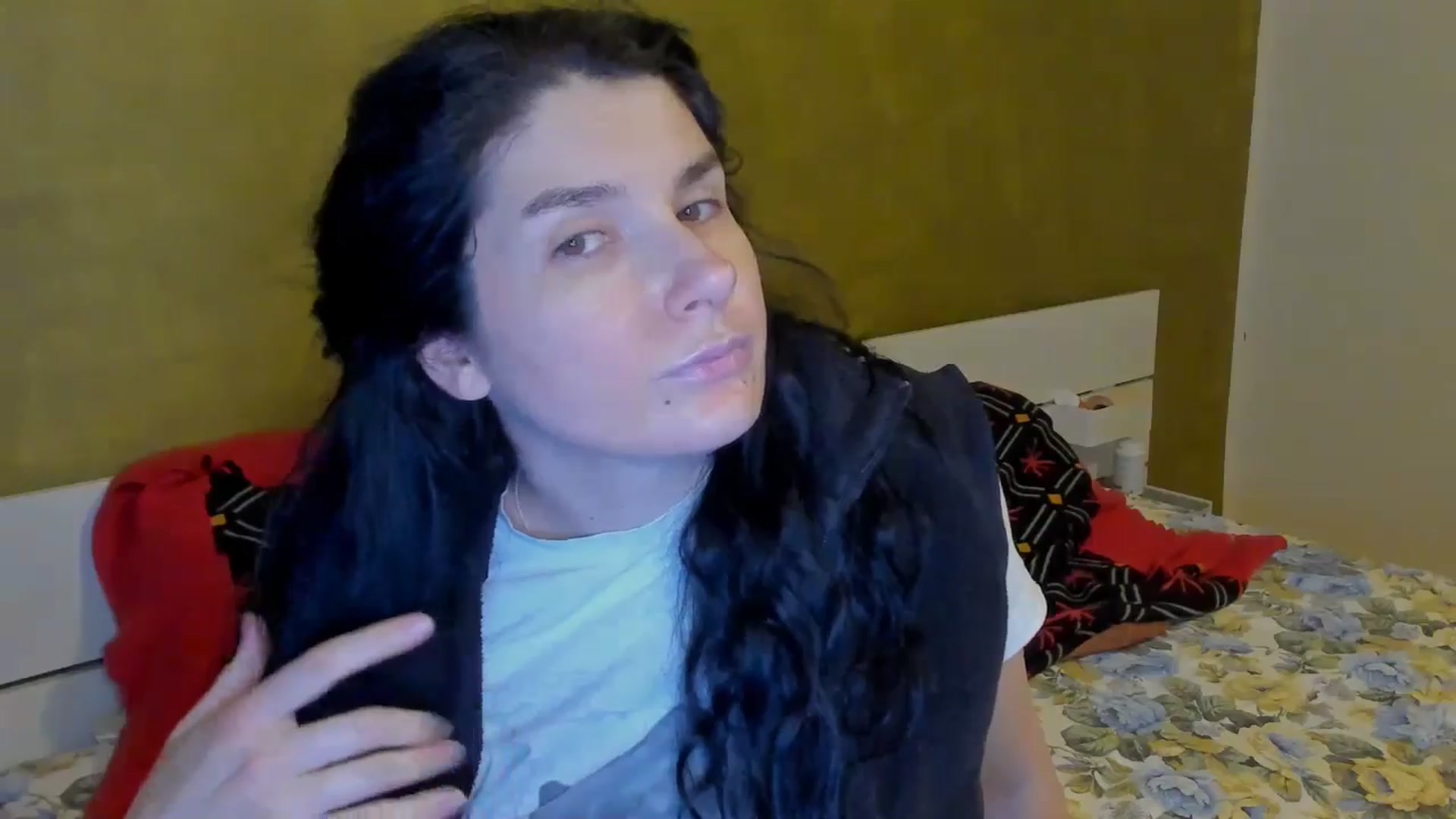 Gallery image thumbnail from SiouxPrincess's myfreecams stream on, 02/24/2025, 24:23 image 10 of 20