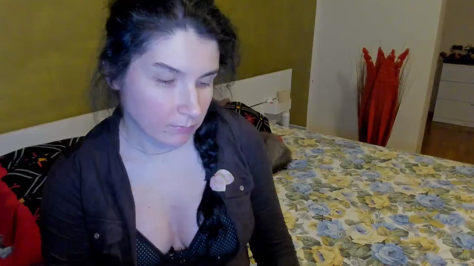 Gallery image thumbnail from SiouxPrincess's myfreecams stream on, 02/26/2025, 01:04 image 8 of 20