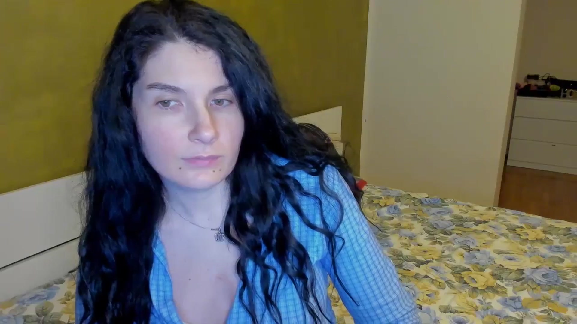 Gallery image thumbnail from SiouxPrincess's myfreecams stream on, 03/02/2025, 01:00 image 17 of 20