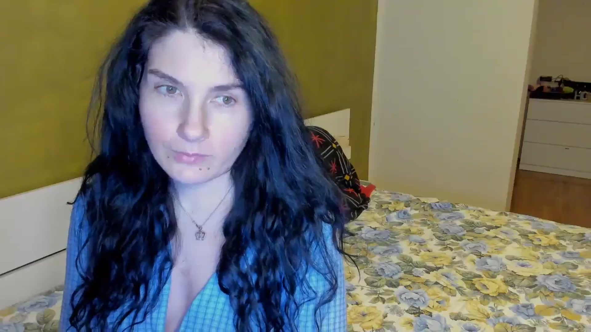 Gallery image thumbnail from SiouxPrincess's myfreecams stream on, 03/02/2025, 01:00 image 14 of 20