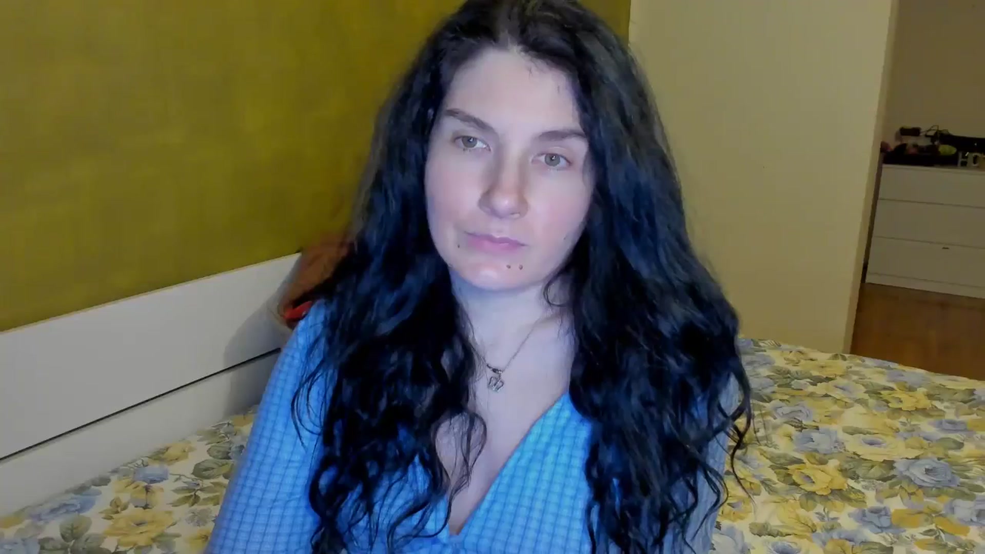 Gallery image thumbnail from SiouxPrincess's myfreecams stream on, 03/02/2025, 01:00 image 15 of 20