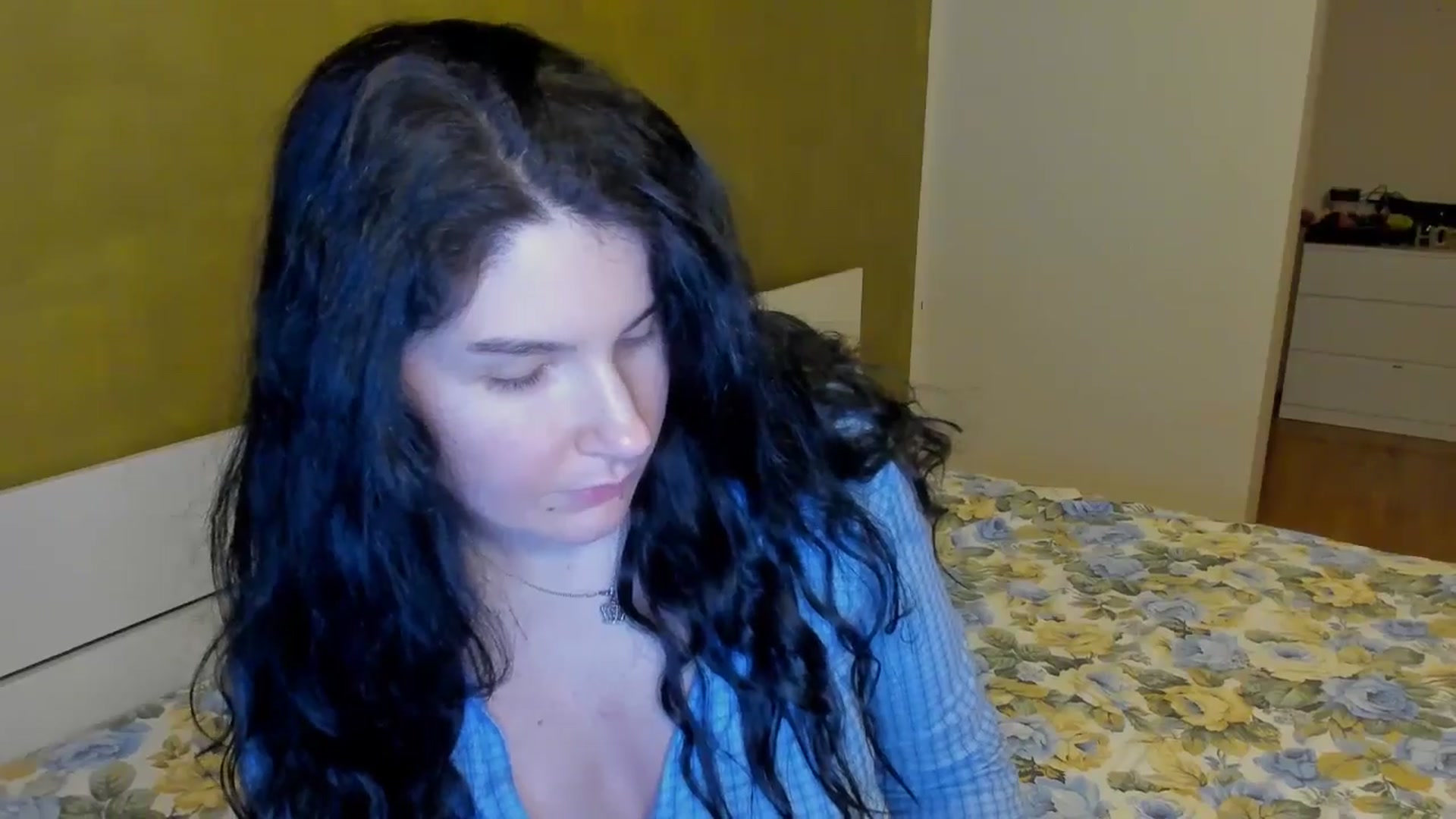 Gallery image thumbnail from SiouxPrincess's myfreecams stream on, 03/02/2025, 01:00 image 18 of 20