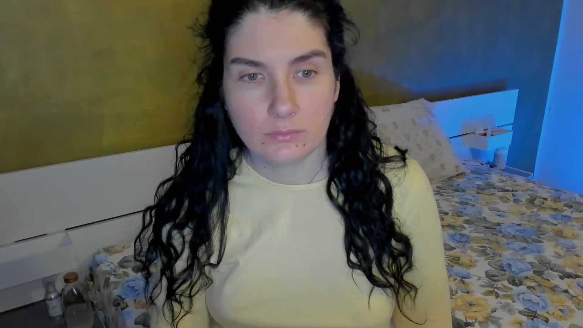 Gallery image thumbnail from SiouxPrincess's myfreecams stream on, 03/02/2025, 23:52 image 14 of 20