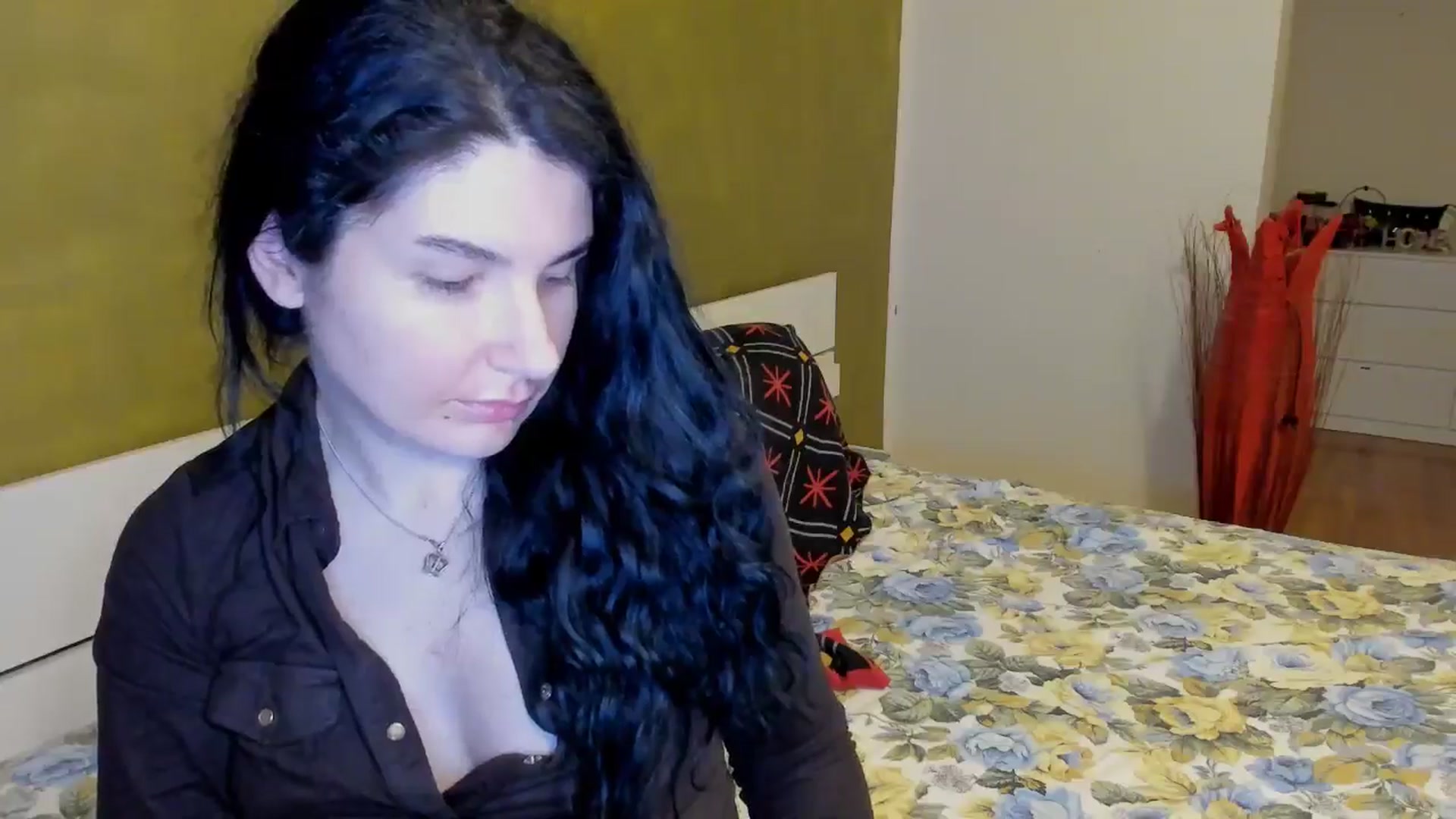 Gallery image thumbnail from SiouxPrincess's myfreecams stream on, 03/04/2025, 24:40 image 11 of 20