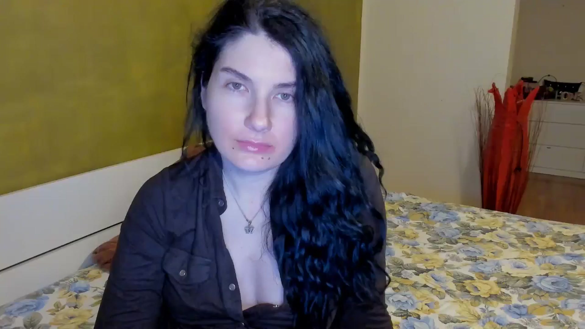 Gallery image thumbnail from SiouxPrincess's myfreecams stream on, 03/04/2025, 24:40 image 7 of 20