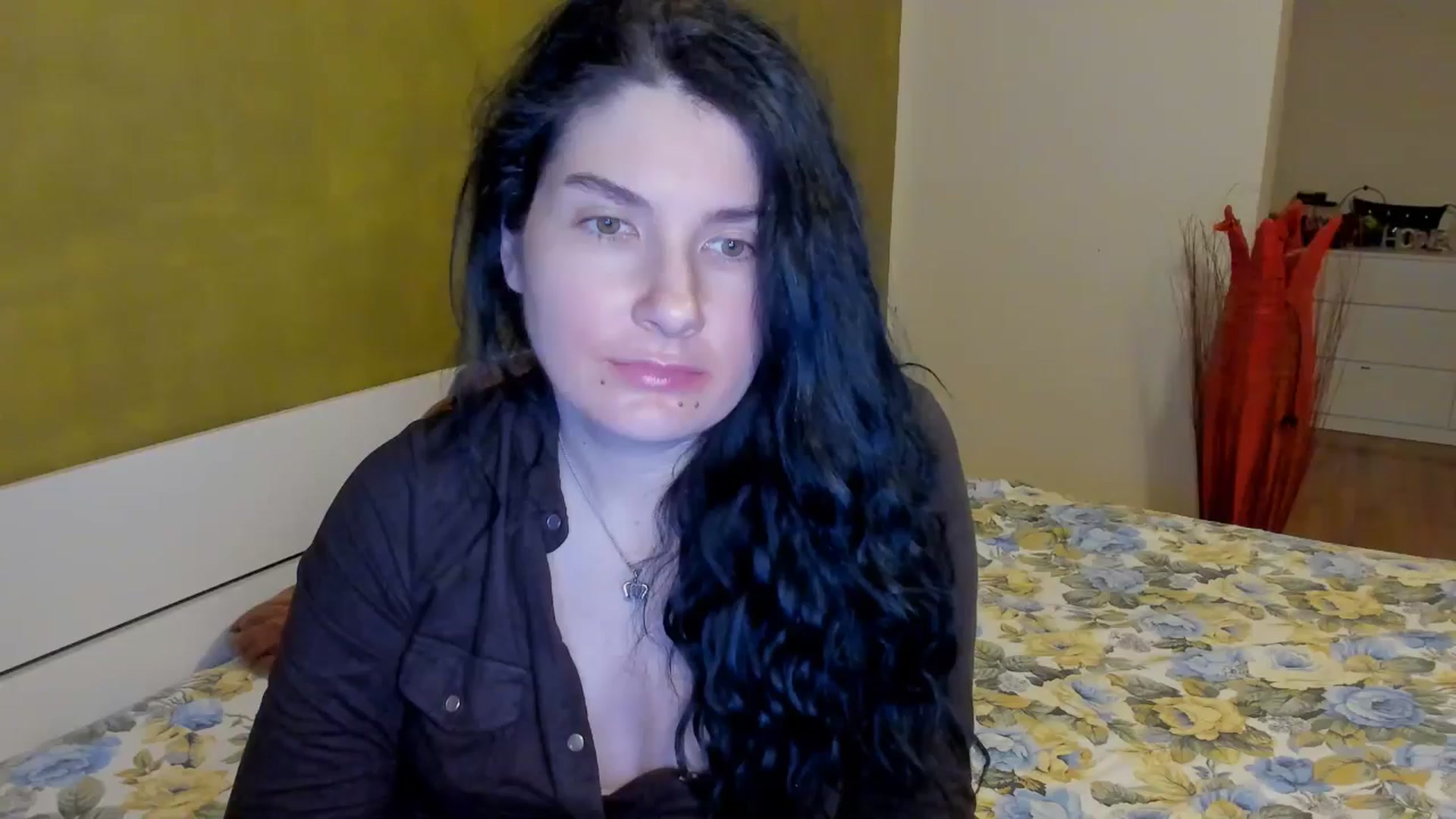 Gallery image thumbnail from SiouxPrincess's myfreecams stream on, 03/04/2025, 24:40 image 14 of 20