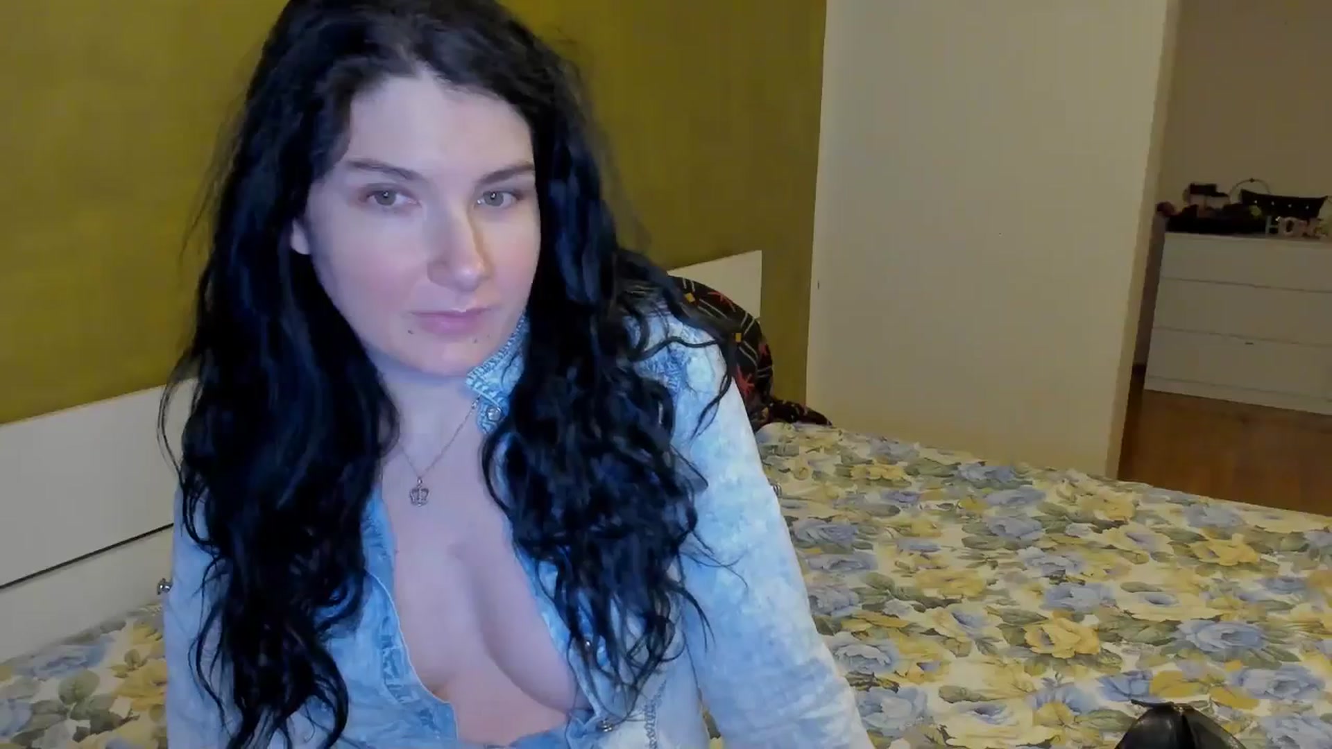 Gallery image thumbnail from SiouxPrincess's myfreecams stream on, 03/06/2025, 24:58 image 6 of 20