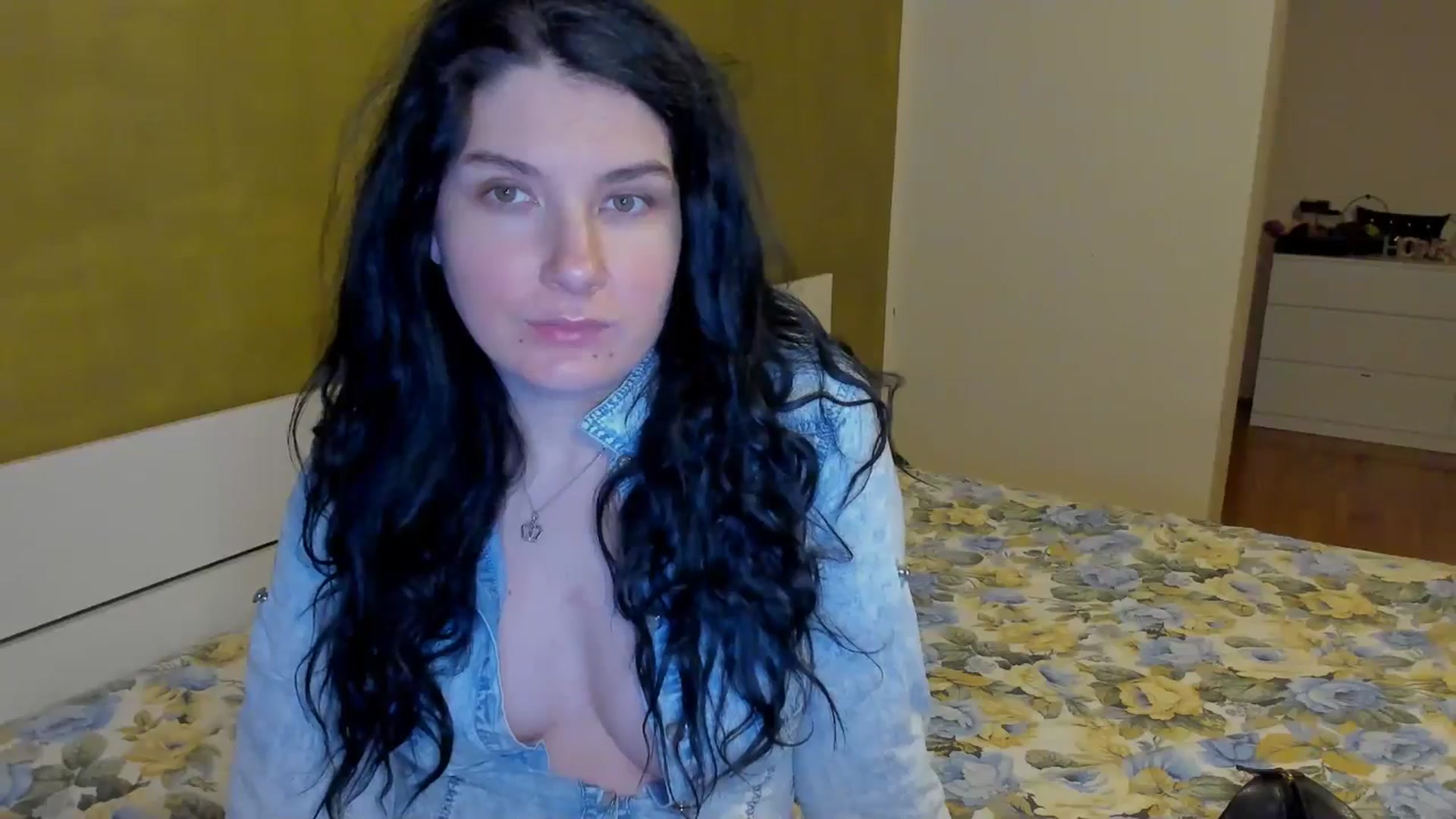 Gallery image thumbnail from SiouxPrincess's myfreecams stream on, 03/06/2025, 24:58 image 11 of 20