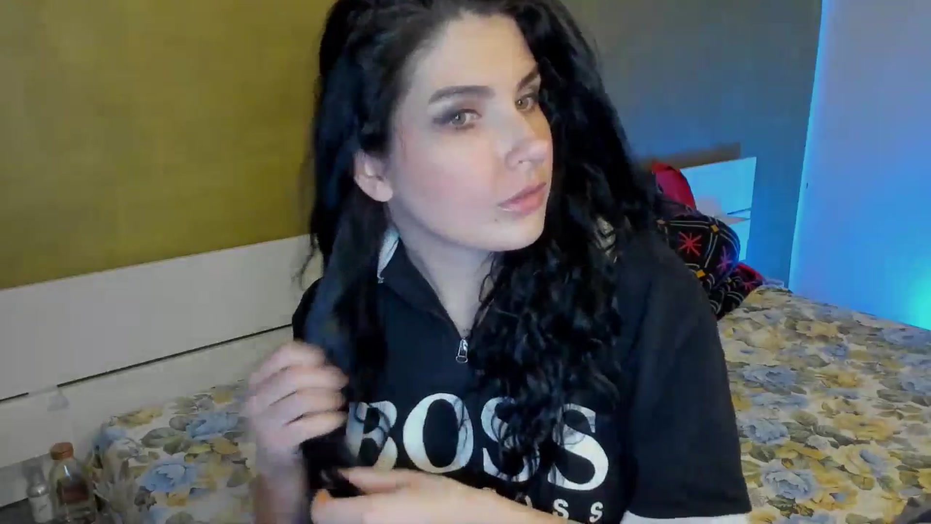 Gallery image thumbnail from SiouxPrincess's myfreecams stream on, 03/08/2025, 23:19 image 16 of 20