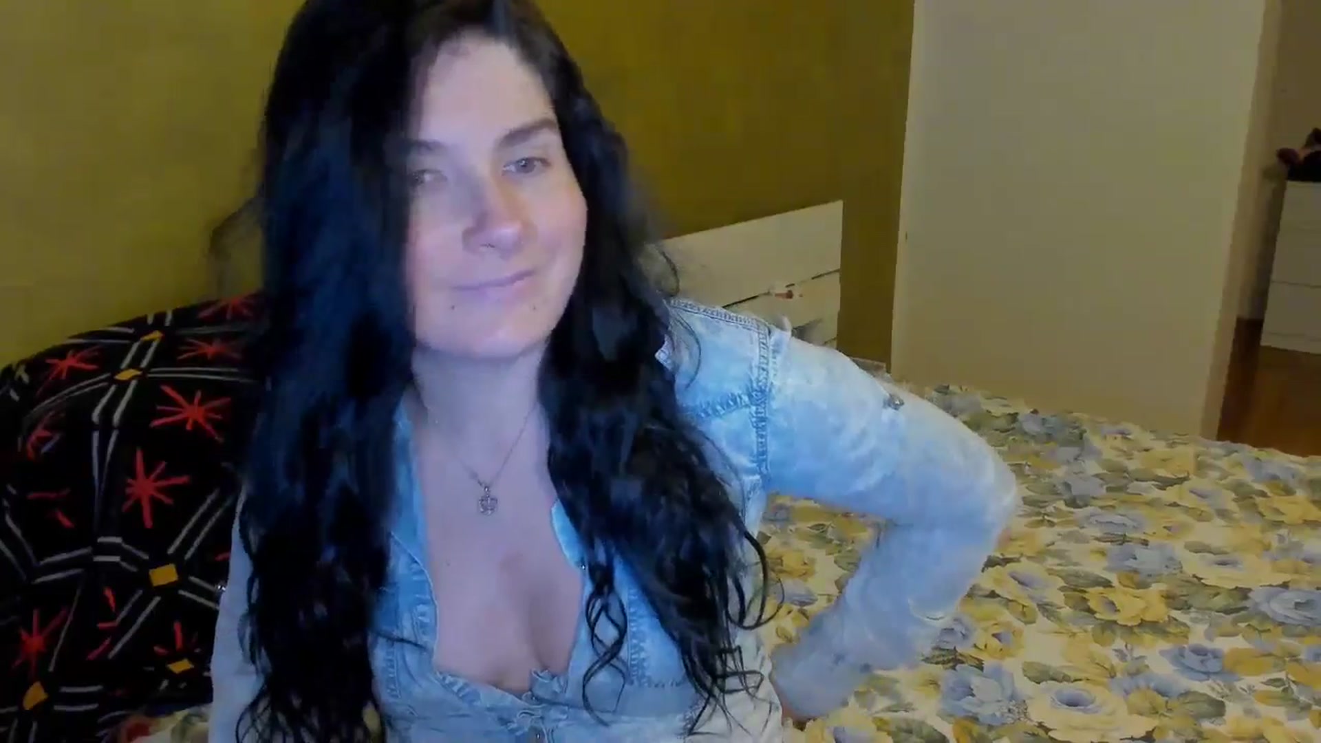 Gallery image thumbnail from SiouxPrincess's myfreecams stream on, 03/13/2025, 24:23 image 5 of 20