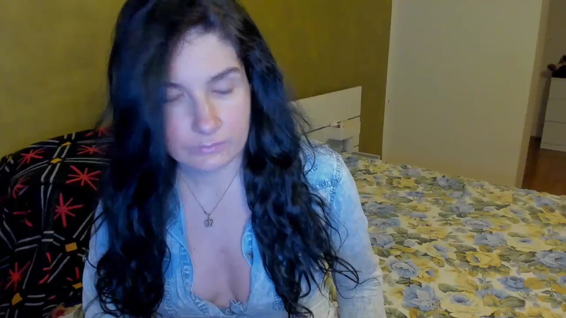 Gallery image thumbnail from SiouxPrincess's myfreecams stream on, 03/13/2025, 24:23 image 13 of 20
