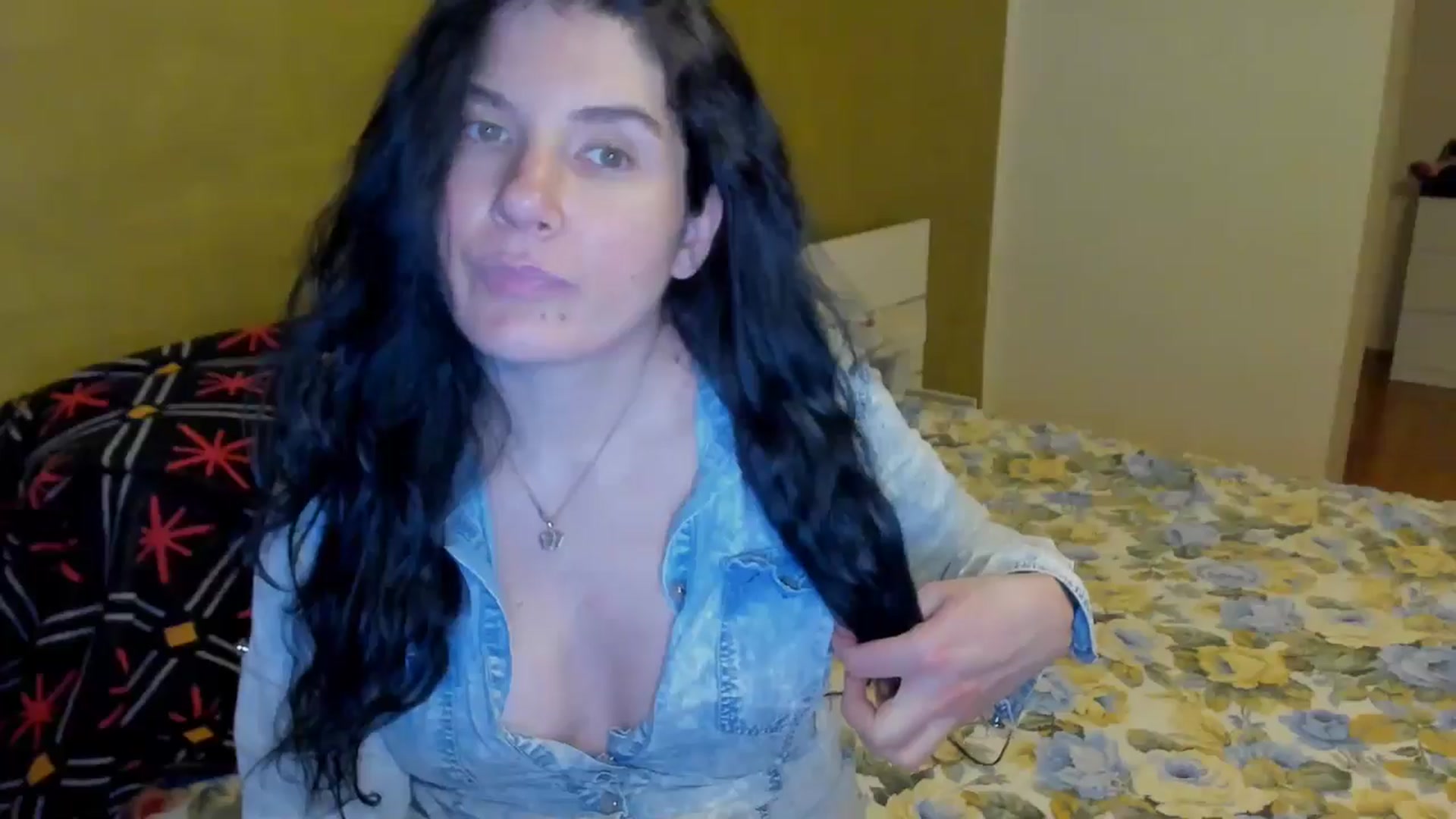 Gallery image thumbnail from SiouxPrincess's myfreecams stream on, 03/13/2025, 24:23 image 10 of 20