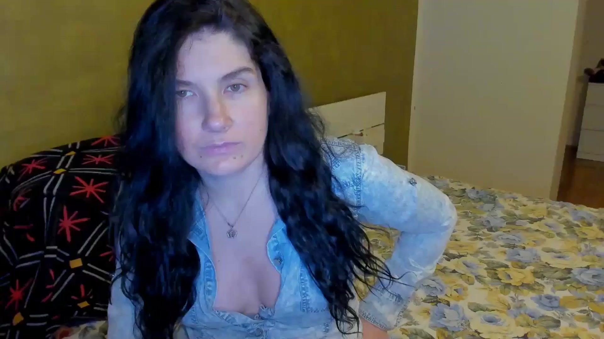 Gallery image thumbnail from SiouxPrincess's myfreecams stream on, 03/13/2025, 24:23 image 11 of 20