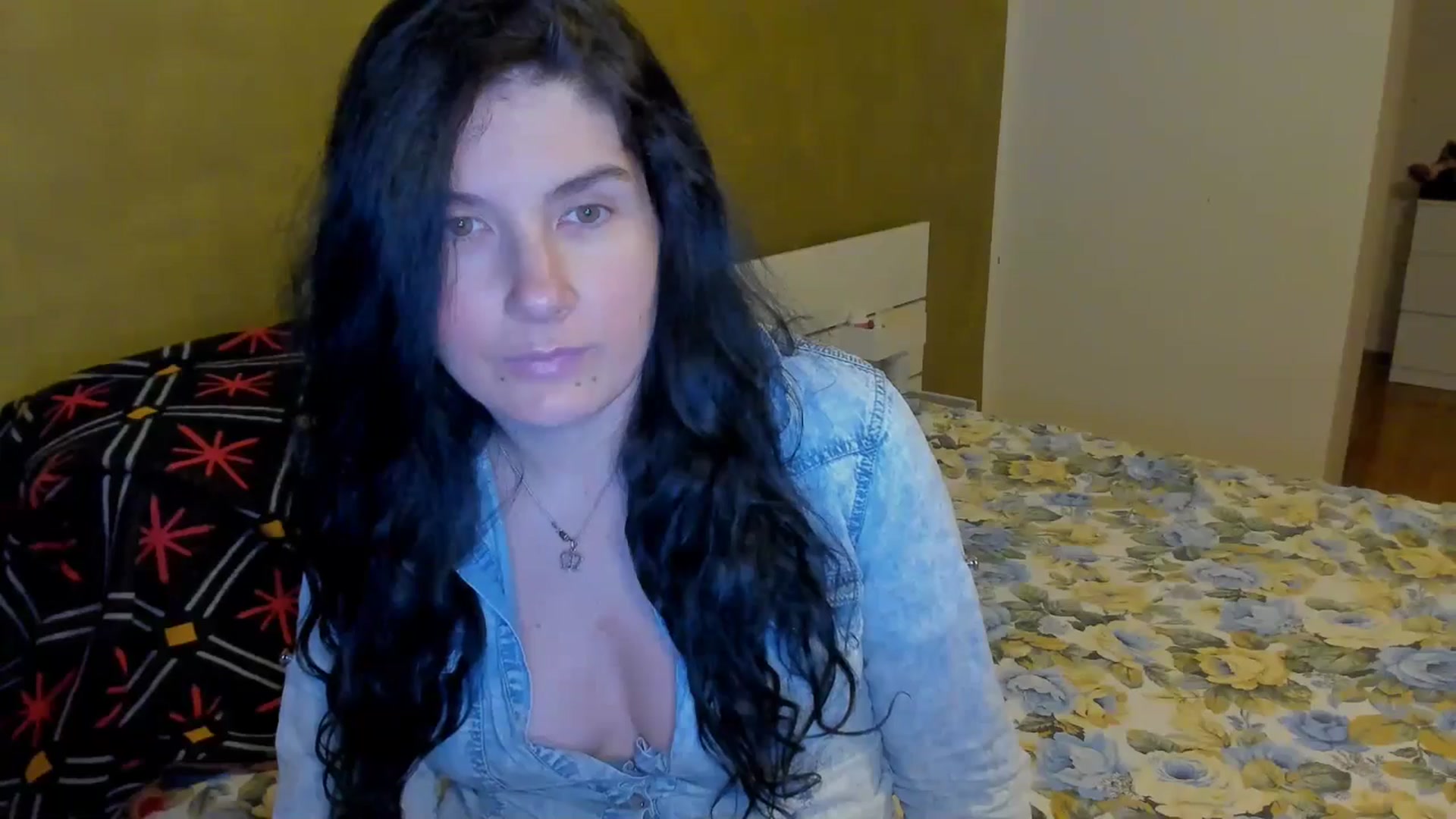Gallery image thumbnail from SiouxPrincess's myfreecams stream on, 03/13/2025, 24:23 image 8 of 20