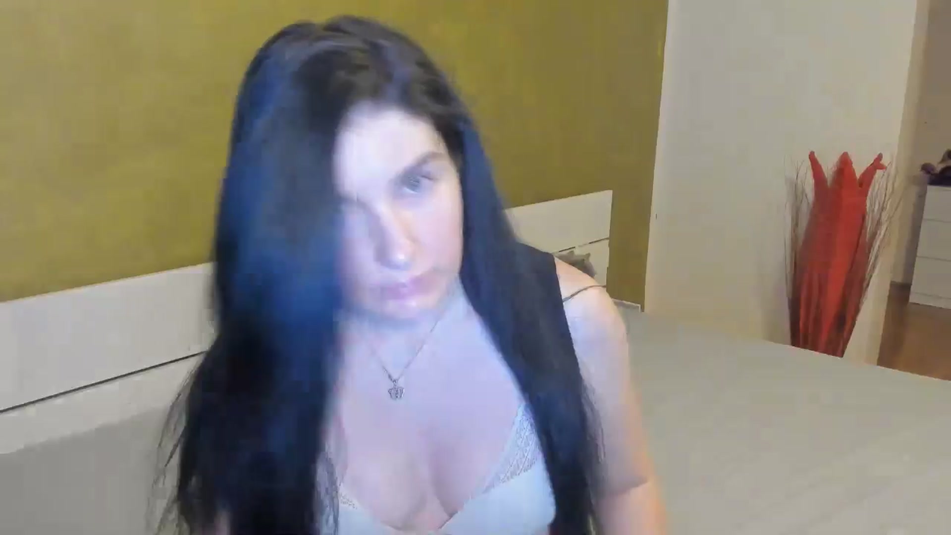 Gallery image thumbnail from SiouxPrincess's myfreecams stream on, 03/16/2025, 23:16 image 2 of 20
