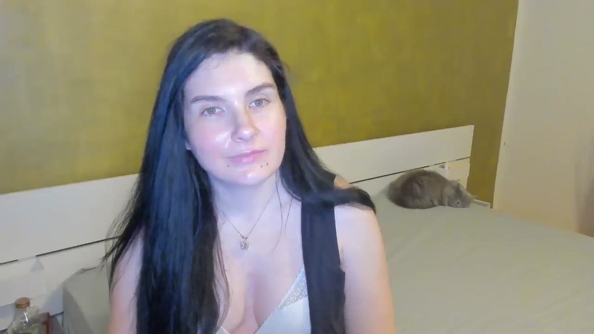 Gallery image thumbnail from SiouxPrincess's myfreecams stream on, 03/17/2025, 24:04 image 15 of 20