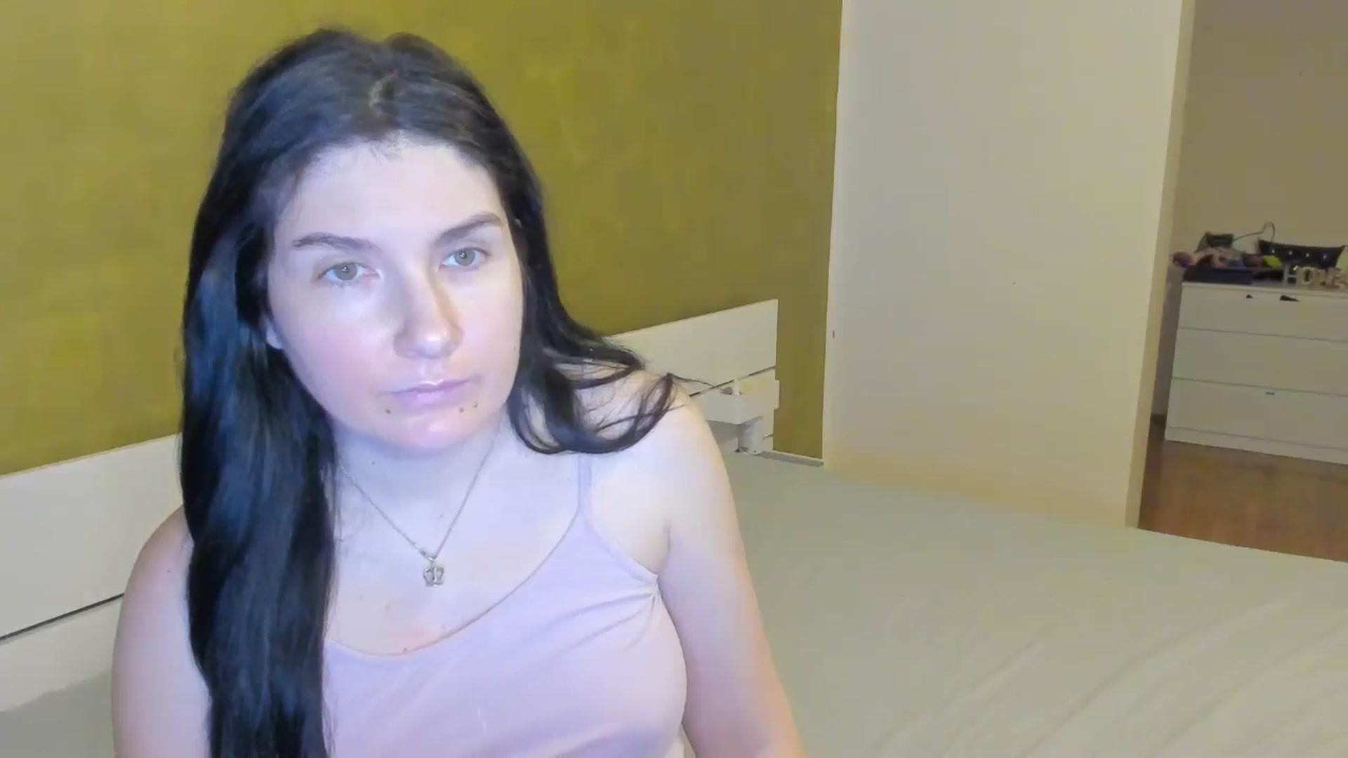 Gallery image thumbnail from SiouxPrincess's myfreecams stream on, 03/18/2025, 24:37 image 19 of 20