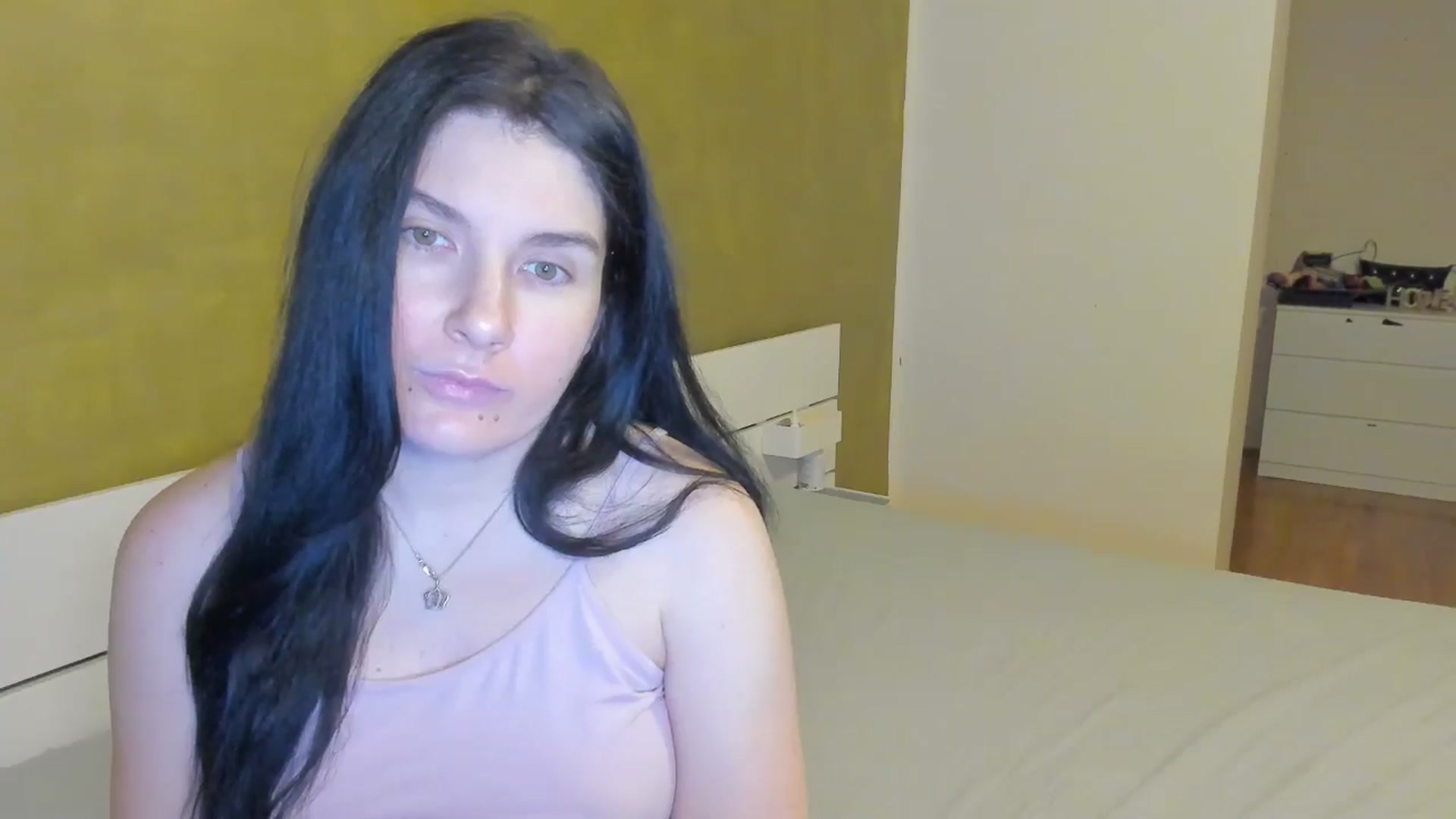 Gallery image thumbnail from SiouxPrincess's myfreecams stream on, 03/18/2025, 24:37 image 17 of 20
