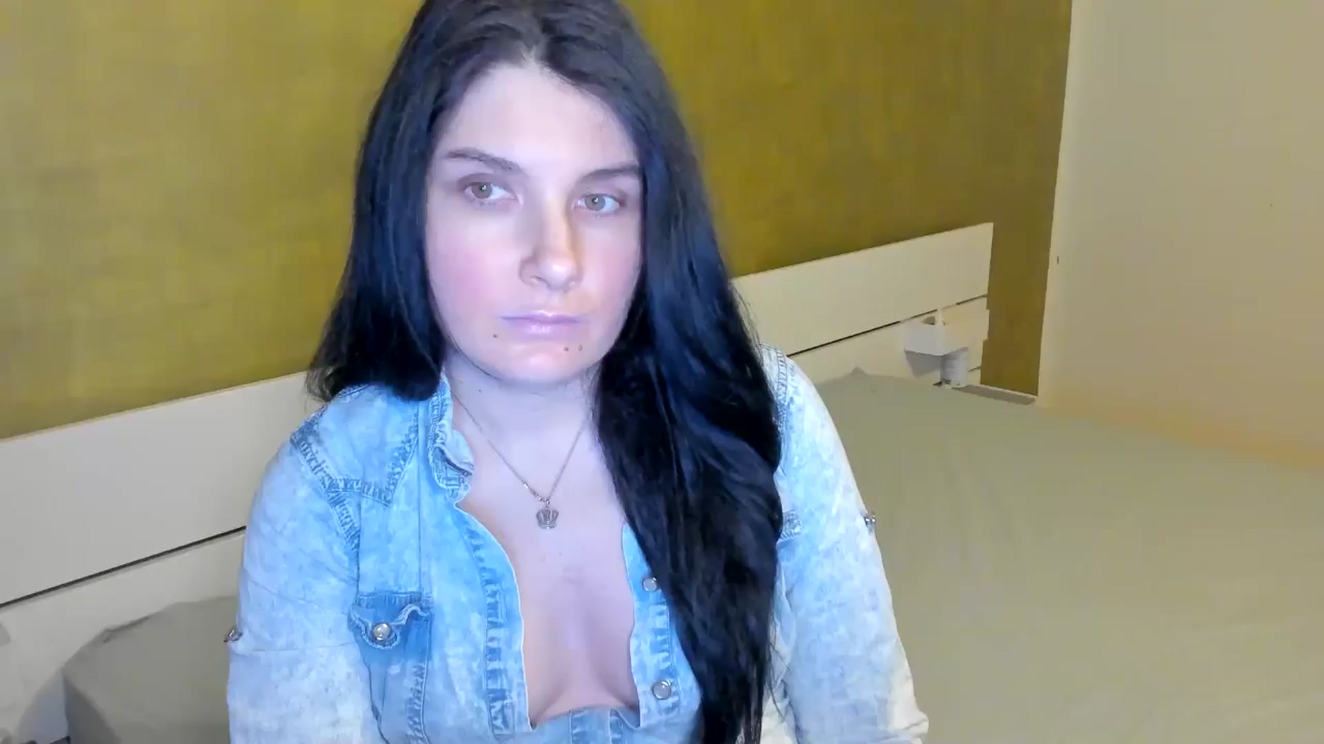 Gallery image thumbnail from SiouxPrincess's myfreecams stream on, 03/18/2025, 23:34 image 8 of 20