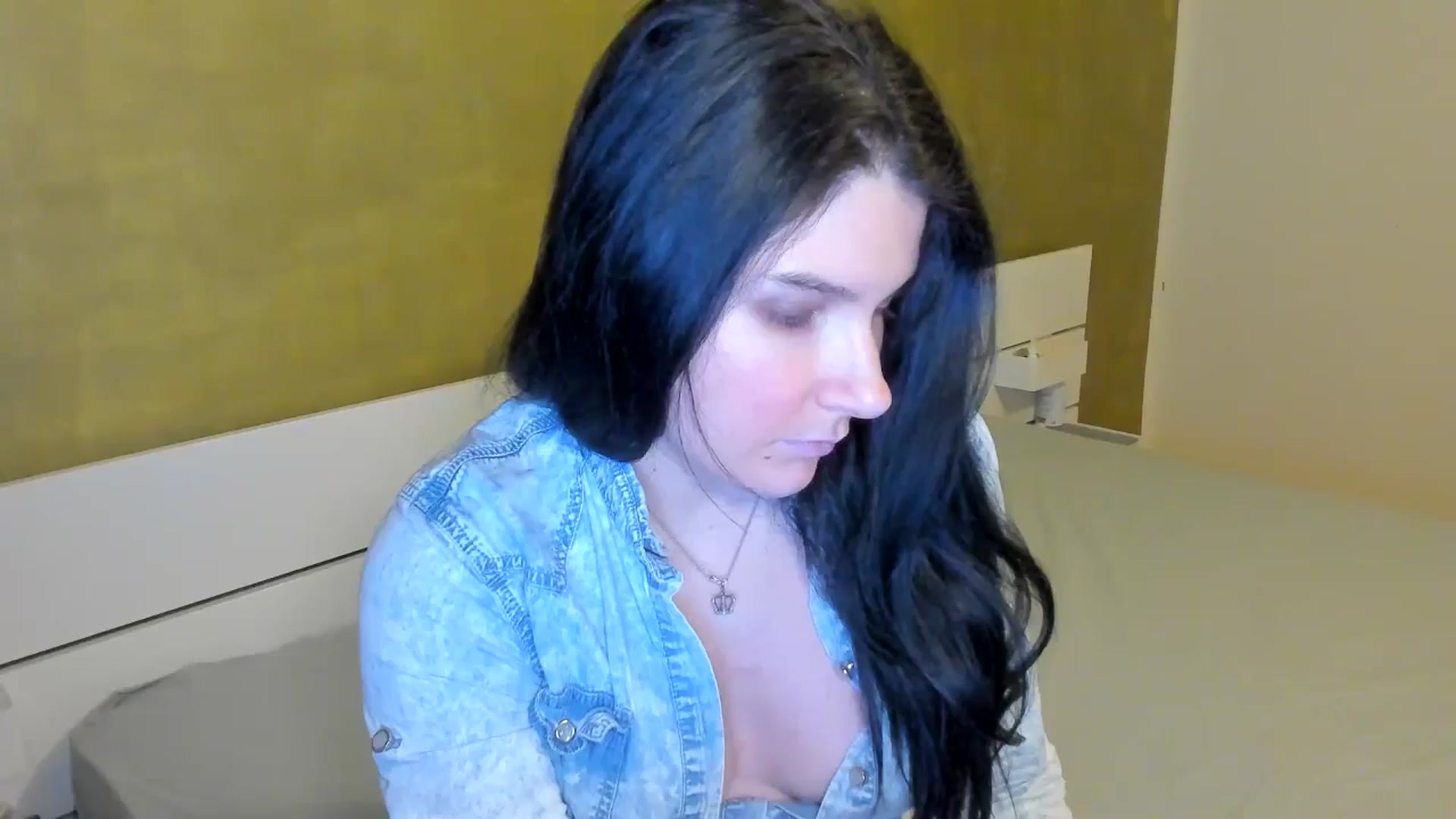 Gallery image thumbnail from SiouxPrincess's myfreecams stream on, 03/18/2025, 23:34 image 5 of 20