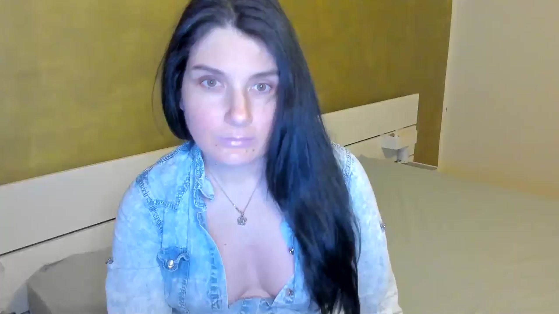 Gallery image thumbnail from SiouxPrincess's myfreecams stream on, 03/18/2025, 23:34 image 2 of 20