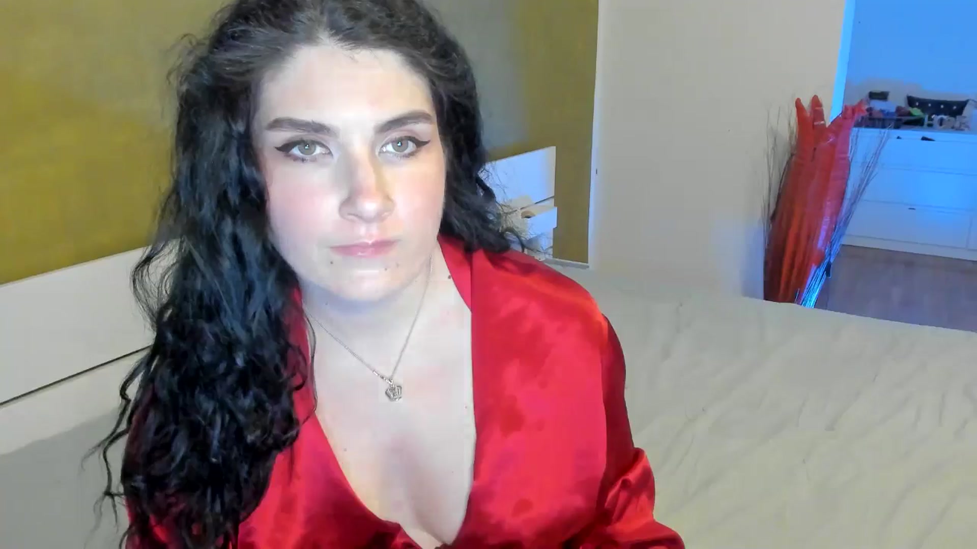 Gallery image thumbnail from SiouxPrincess's myfreecams stream on, 03/23/2025, 23:00 image 4 of 20