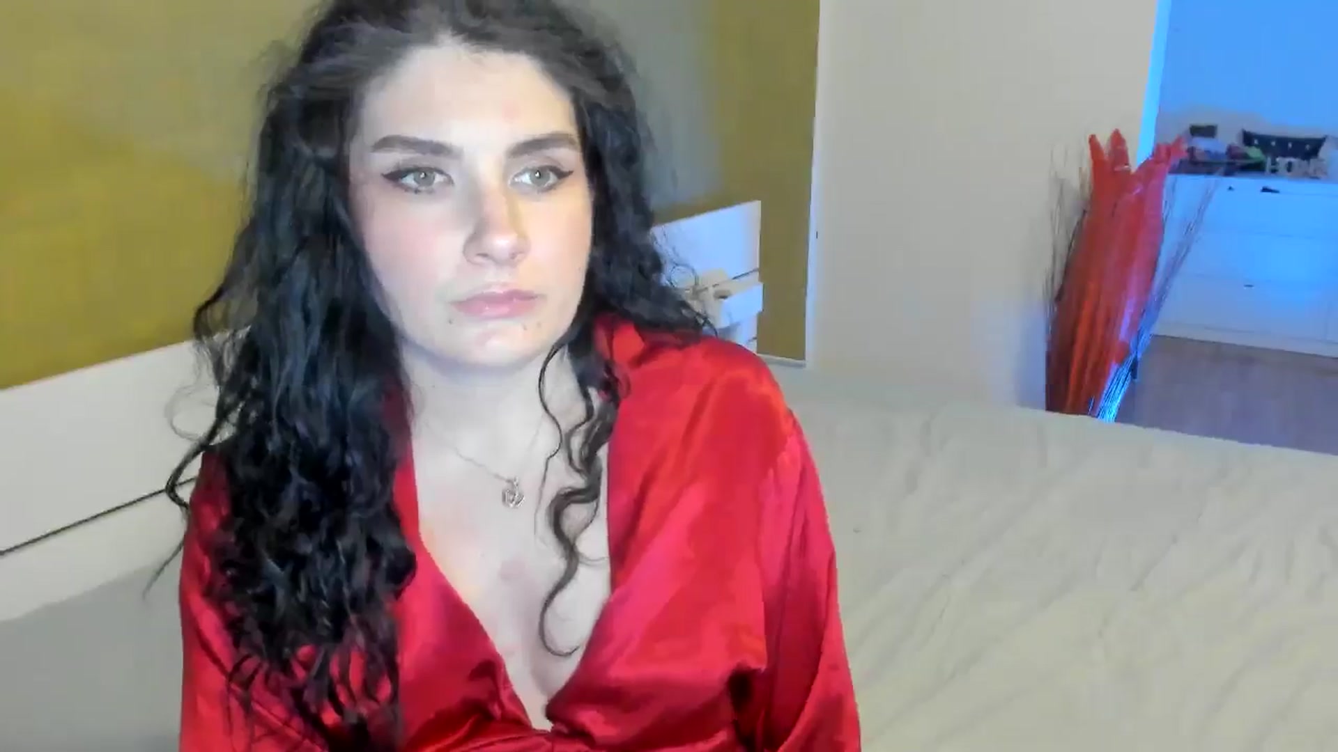 Gallery image thumbnail from SiouxPrincess's myfreecams stream on, 03/23/2025, 23:00 image 2 of 20