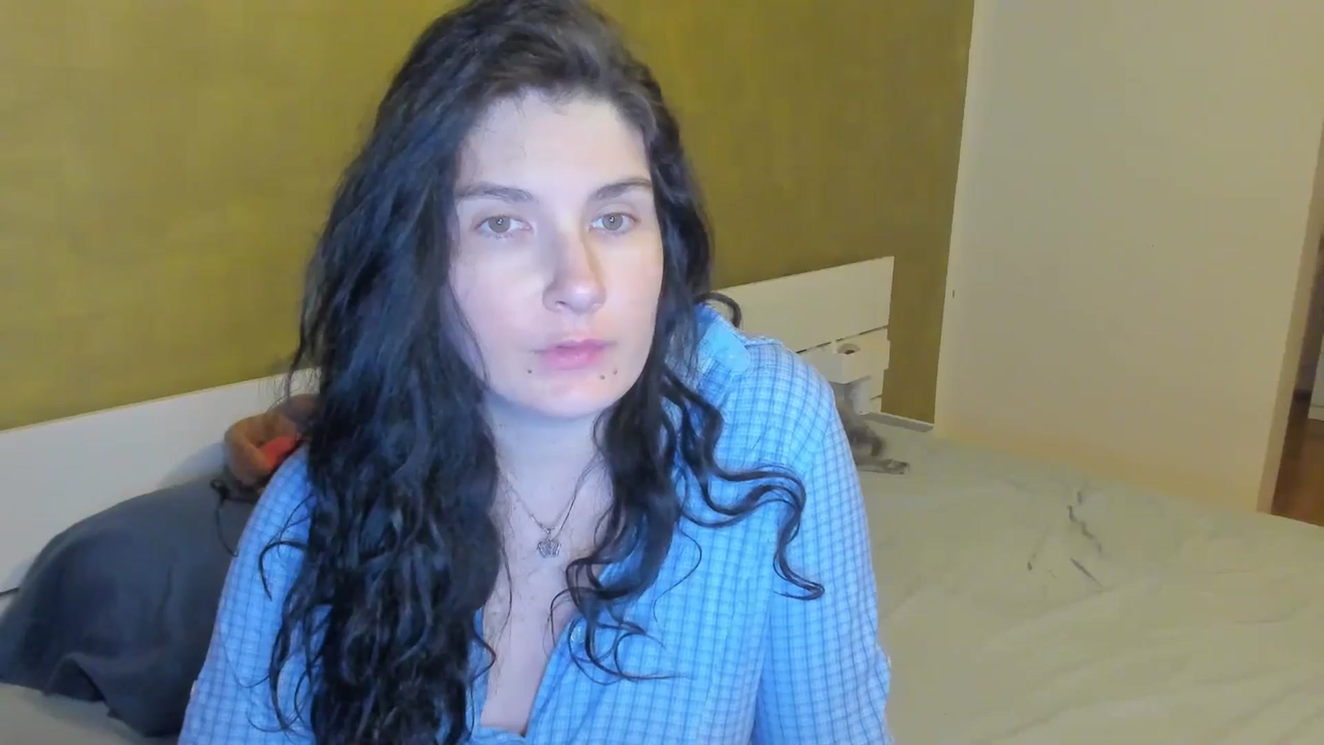 Gallery image thumbnail from SiouxPrincess's myfreecams stream on, 03/26/2025, 22:59 image 12 of 20