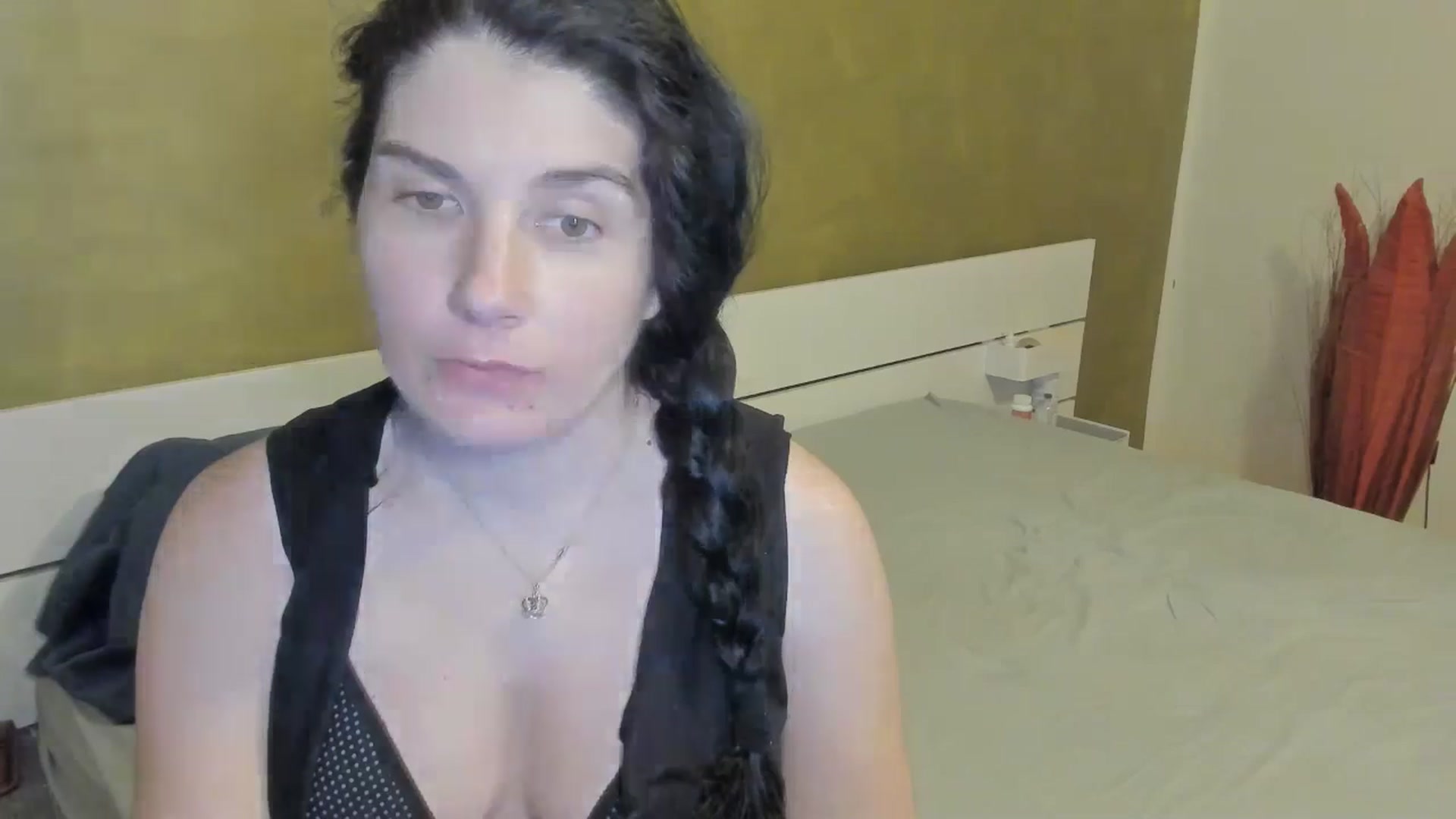 Gallery image thumbnail from SiouxPrincess's myfreecams stream on, 03/30/2025, 23:06 image 20 of 20