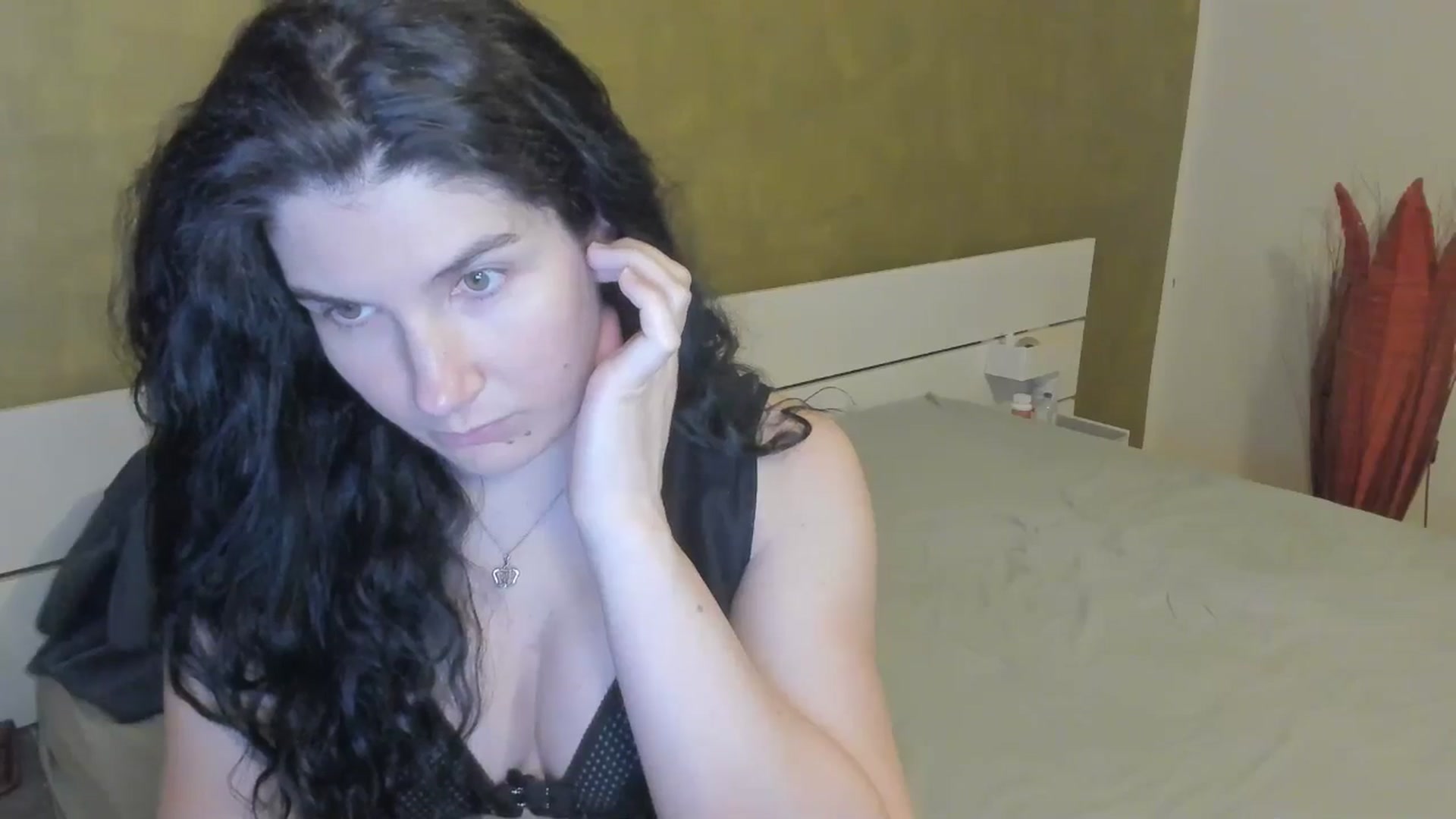 Gallery image thumbnail from SiouxPrincess's myfreecams stream on, 03/30/2025, 23:06 image 4 of 20