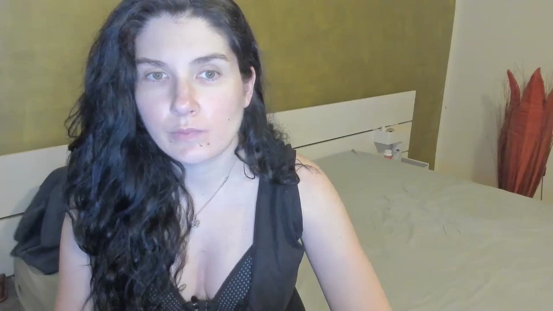 Gallery image thumbnail from SiouxPrincess's myfreecams stream on, 03/30/2025, 23:06 image 5 of 20