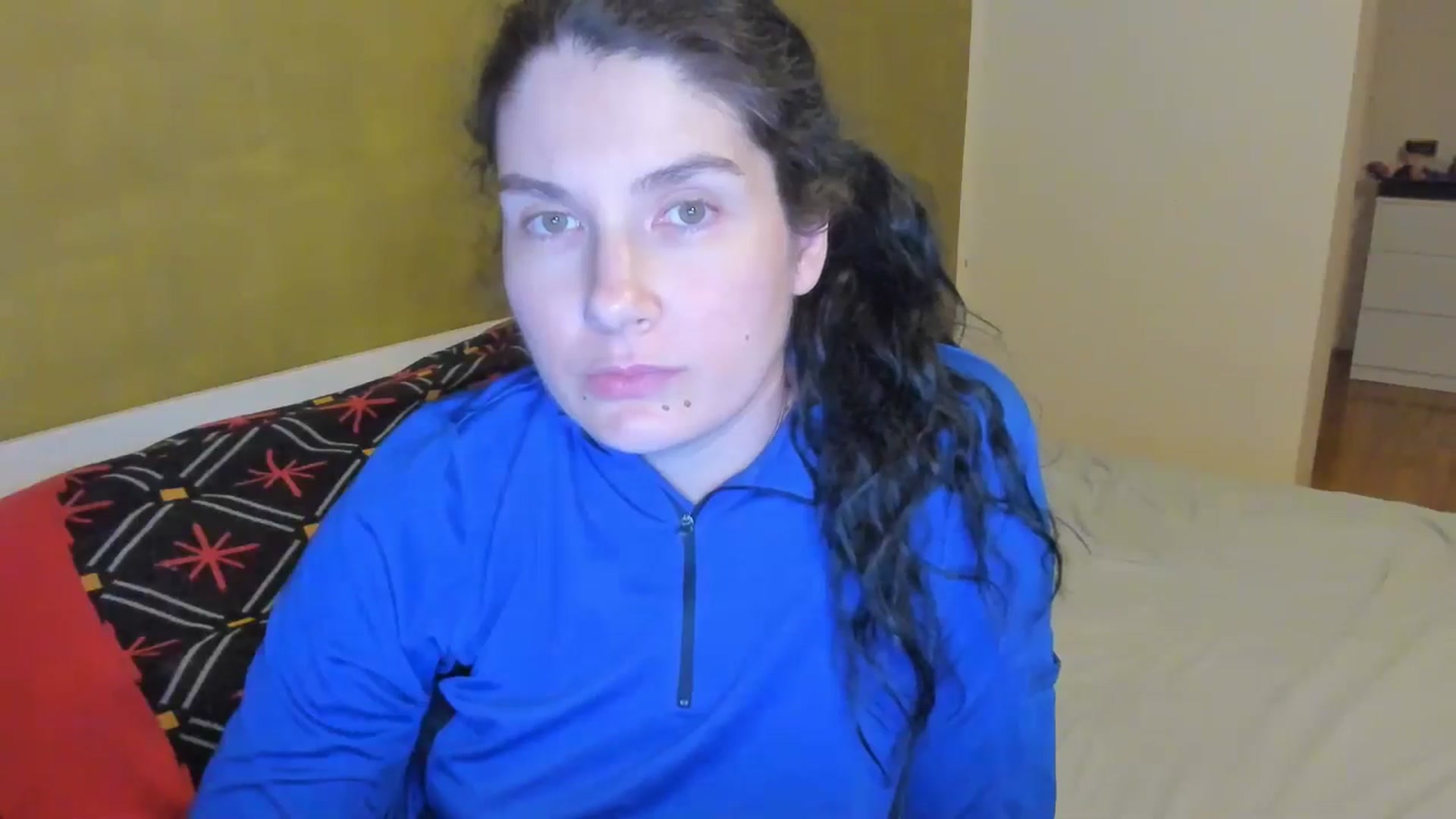 Gallery image thumbnail from SiouxPrincess's myfreecams stream on, 04/01/2025, 24:00 image 16 of 20