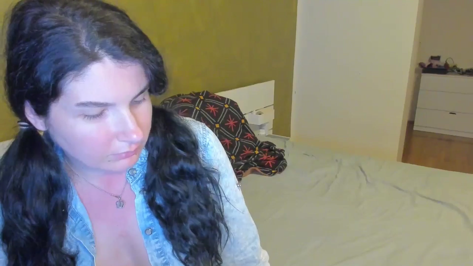 Gallery image thumbnail from SiouxPrincess's myfreecams stream on, 04/02/2025, 22:13 image 10 of 20
