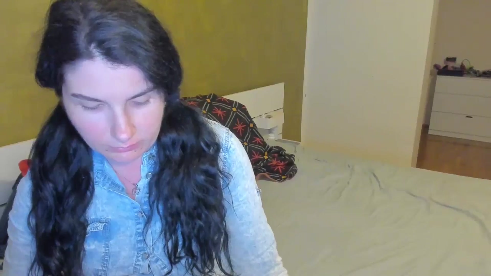 Gallery image thumbnail from SiouxPrincess's myfreecams stream on, 04/02/2025, 22:13 image 3 of 20
