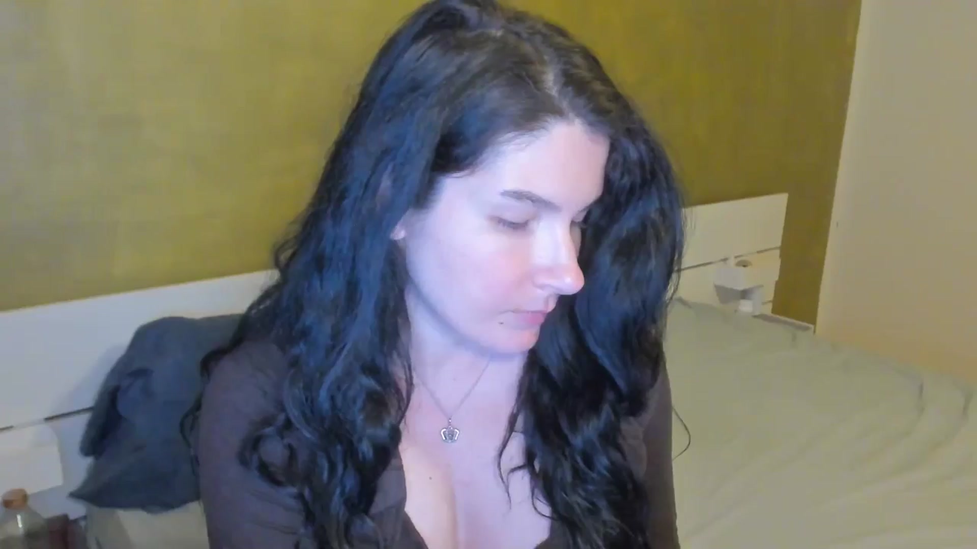 Gallery image thumbnail from SiouxPrincess's myfreecams stream on, 04/03/2025, 22:36 image 20 of 20
