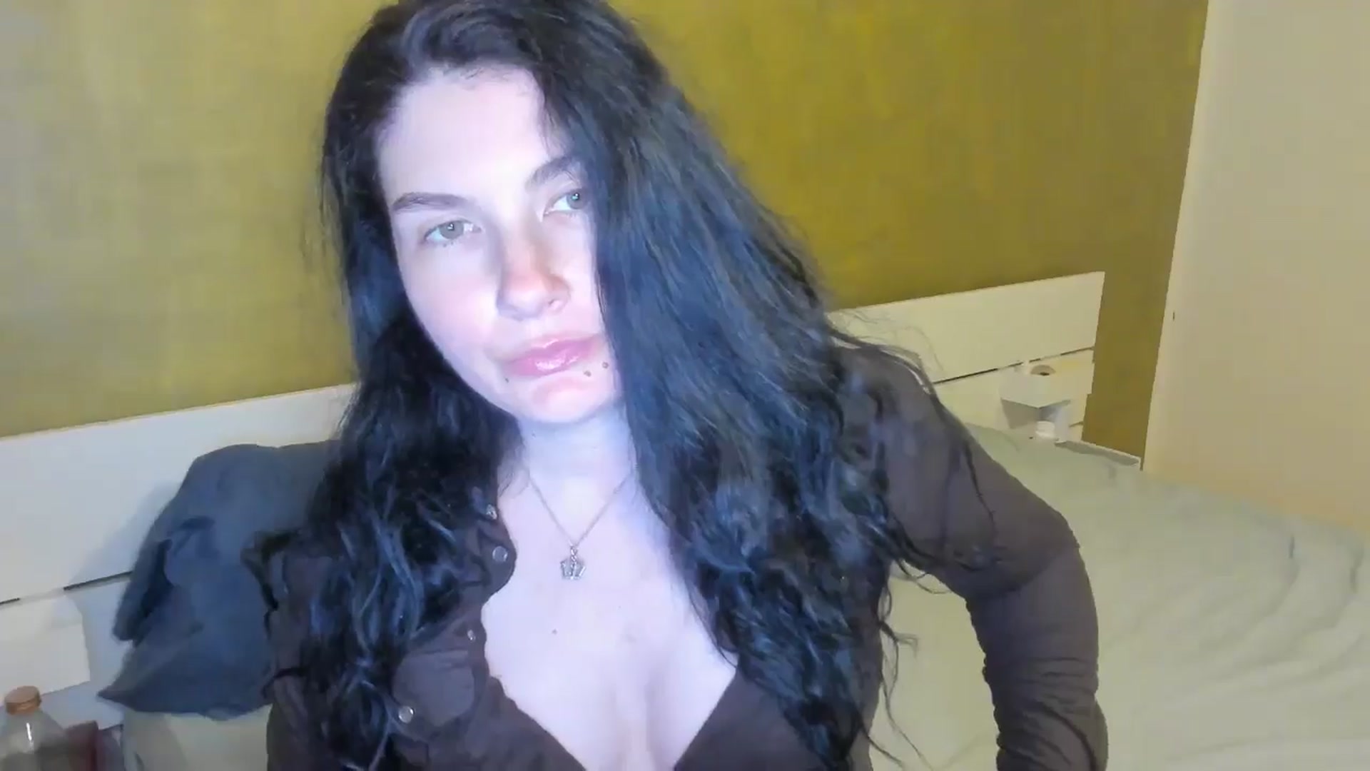 Gallery image thumbnail from SiouxPrincess's myfreecams stream on, 04/03/2025, 22:36 image 12 of 20