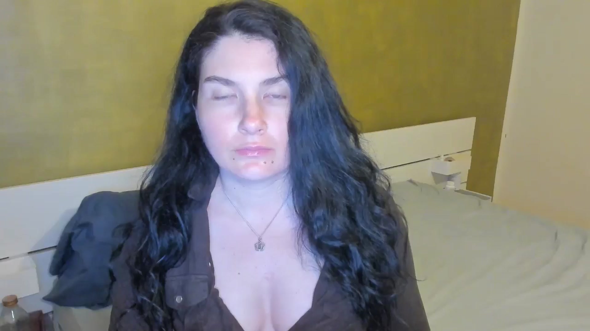 Gallery image thumbnail from SiouxPrincess's myfreecams stream on, 04/03/2025, 22:36 image 15 of 20