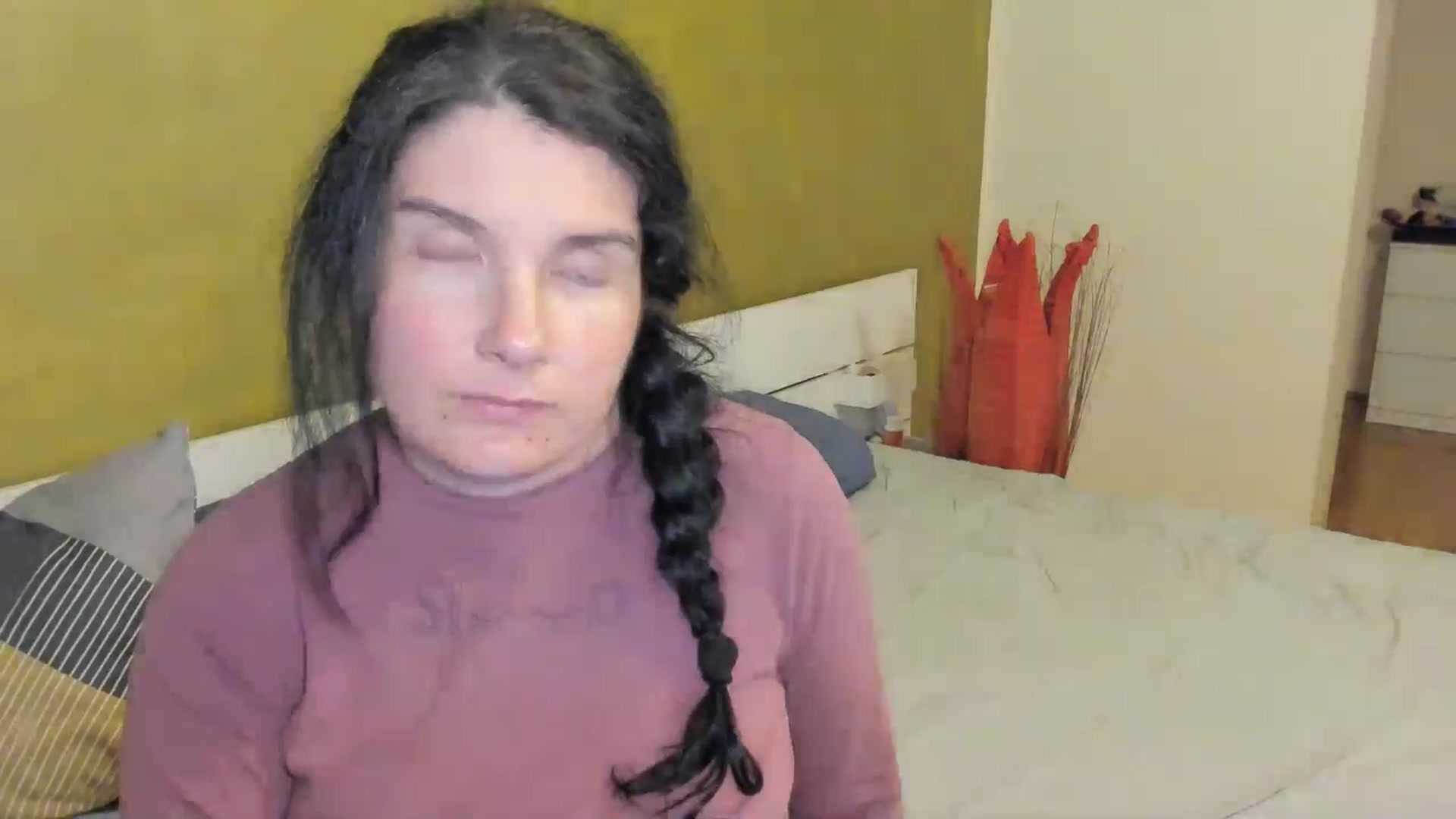 Gallery image thumbnail from SiouxPrincess's myfreecams stream on, 04/07/2025, 22:23 image 11 of 20