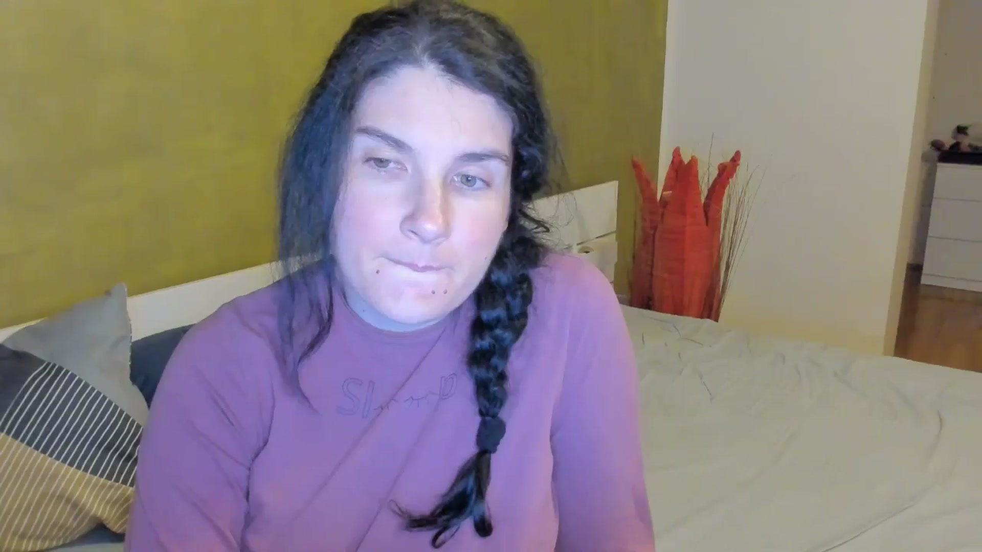 Gallery image thumbnail from SiouxPrincess's myfreecams stream on, 04/07/2025, 22:23 image 6 of 20