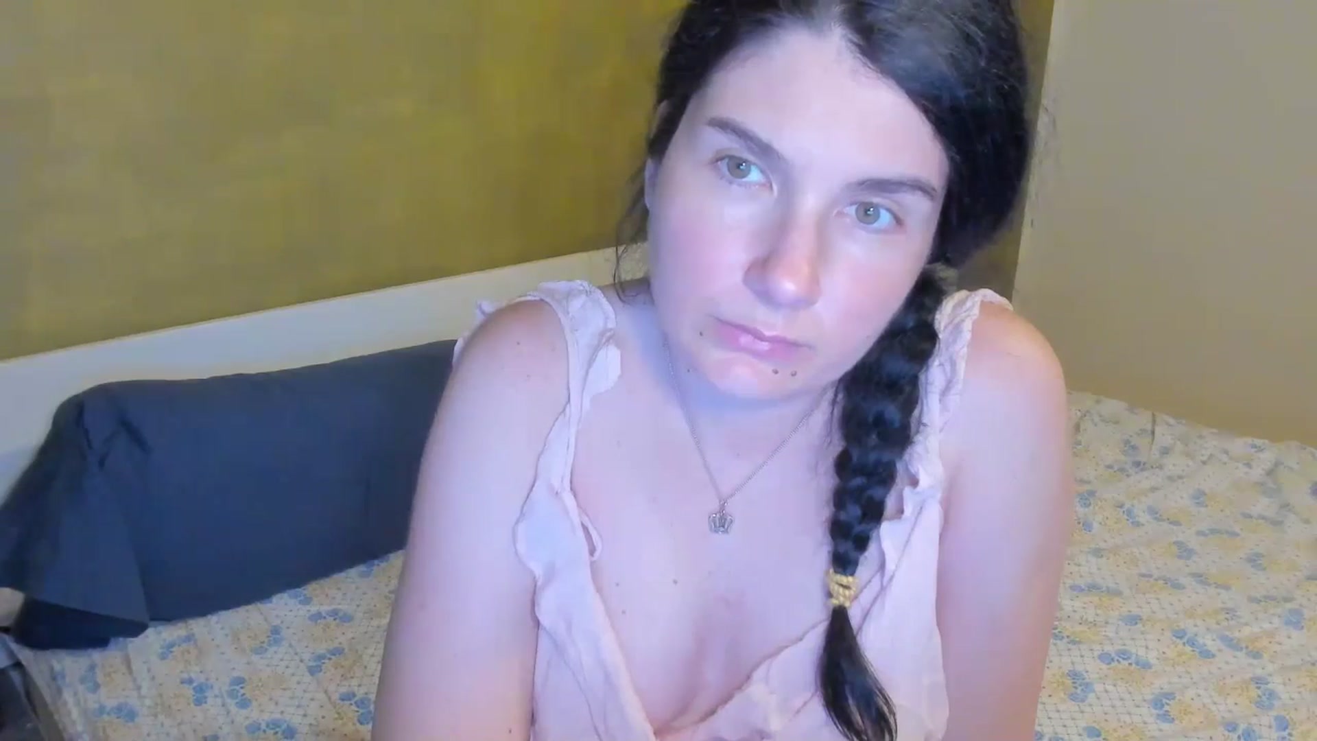Gallery image thumbnail from SiouxPrincess's myfreecams stream on, 04/13/2025, 23:01 image 7 of 20