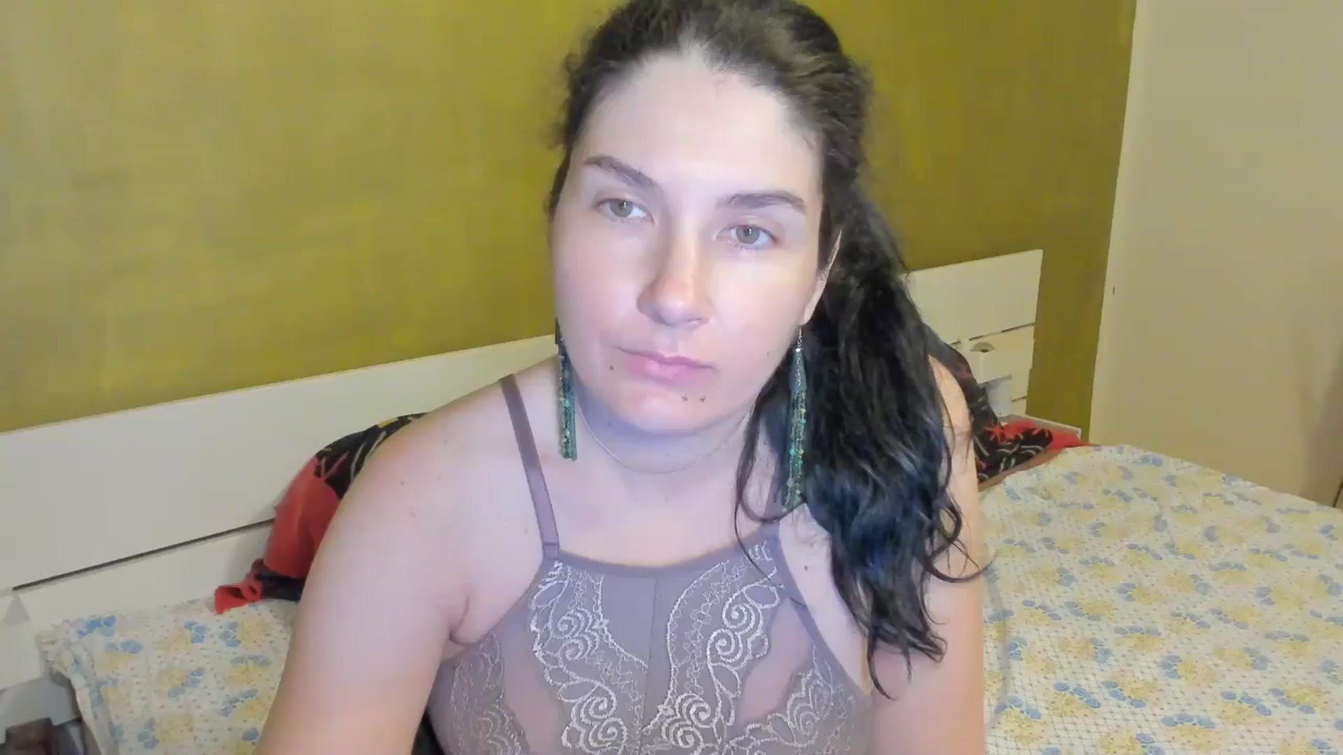 Gallery image thumbnail from SiouxPrincess's myfreecams stream on, 04/14/2025, 23:48 image 12 of 20