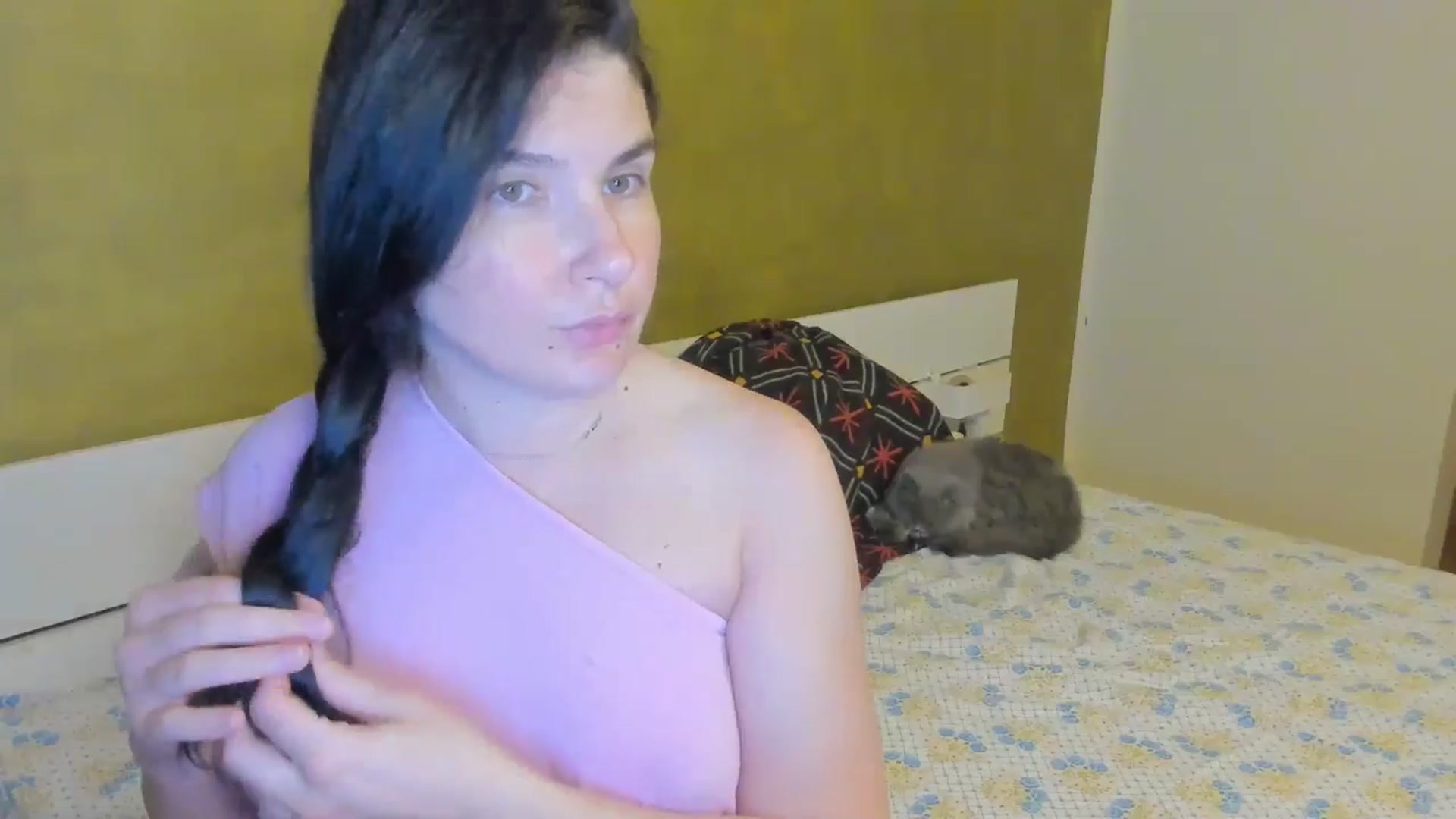 Gallery image thumbnail from SiouxPrincess's myfreecams stream on, 04/15/2025, 23:03 image 5 of 20
