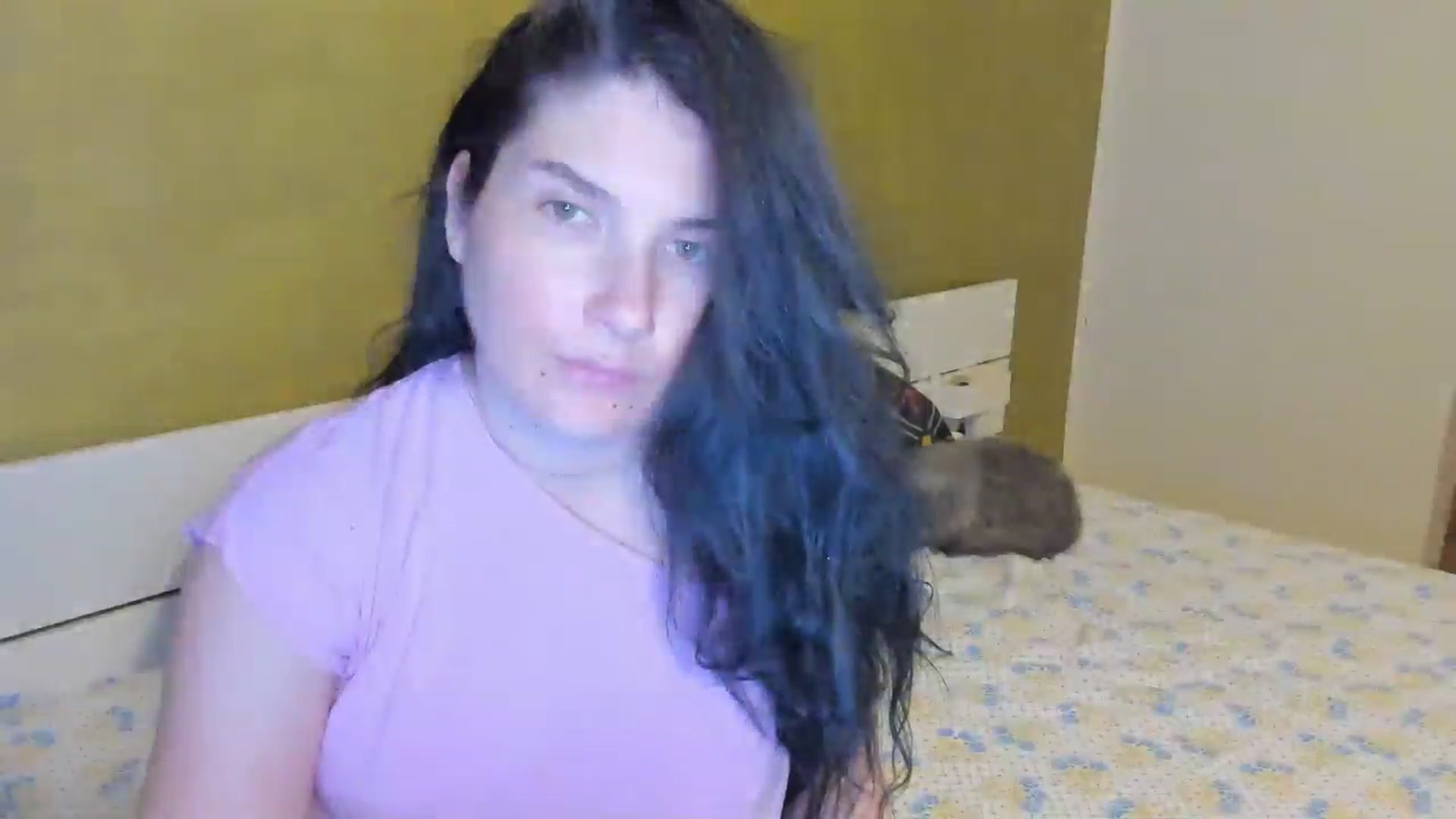 Gallery image thumbnail from SiouxPrincess's myfreecams stream on, 04/15/2025, 23:03 image 6 of 20