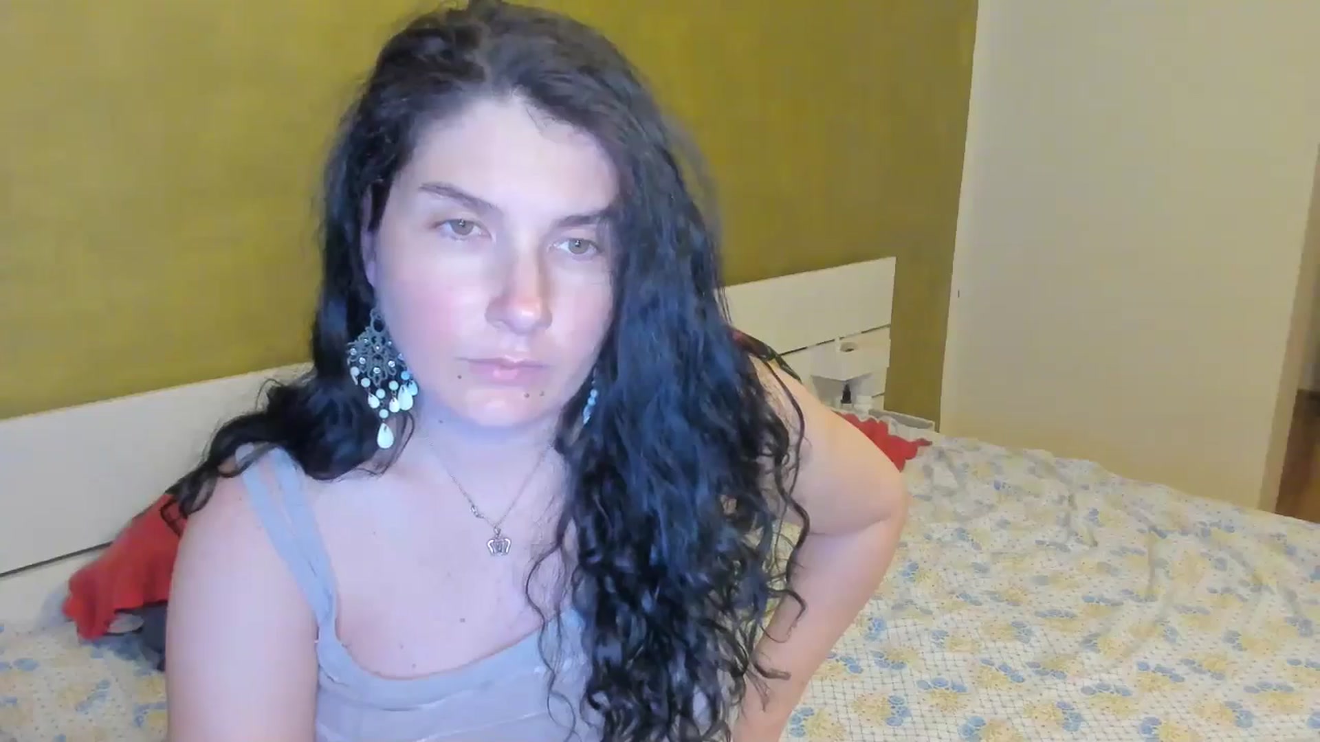 Gallery image thumbnail from SiouxPrincess's myfreecams stream on, 04/17/2025, 22:50 image 4 of 20